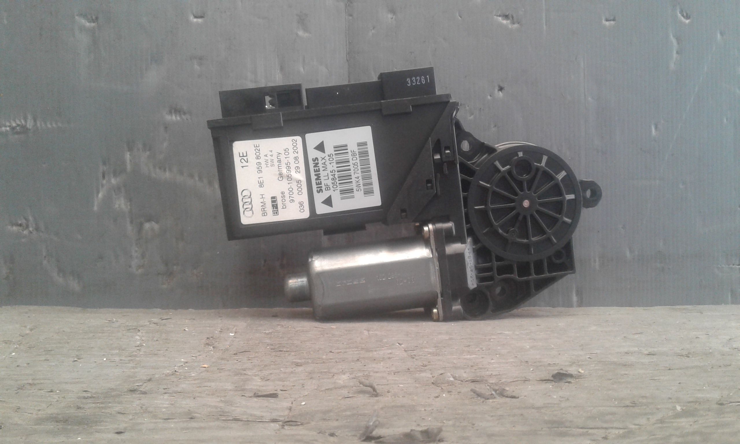 Motorino Alzacristallo Porta Ant. Destro 8E1959802G Usato