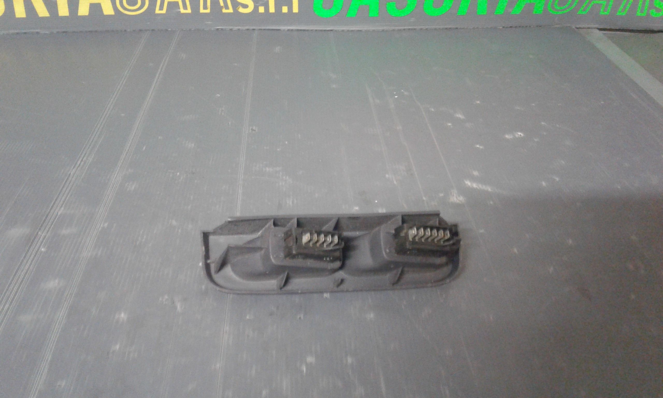 Interruttore Alzacristalli Porta Ant. Sinistro Usato