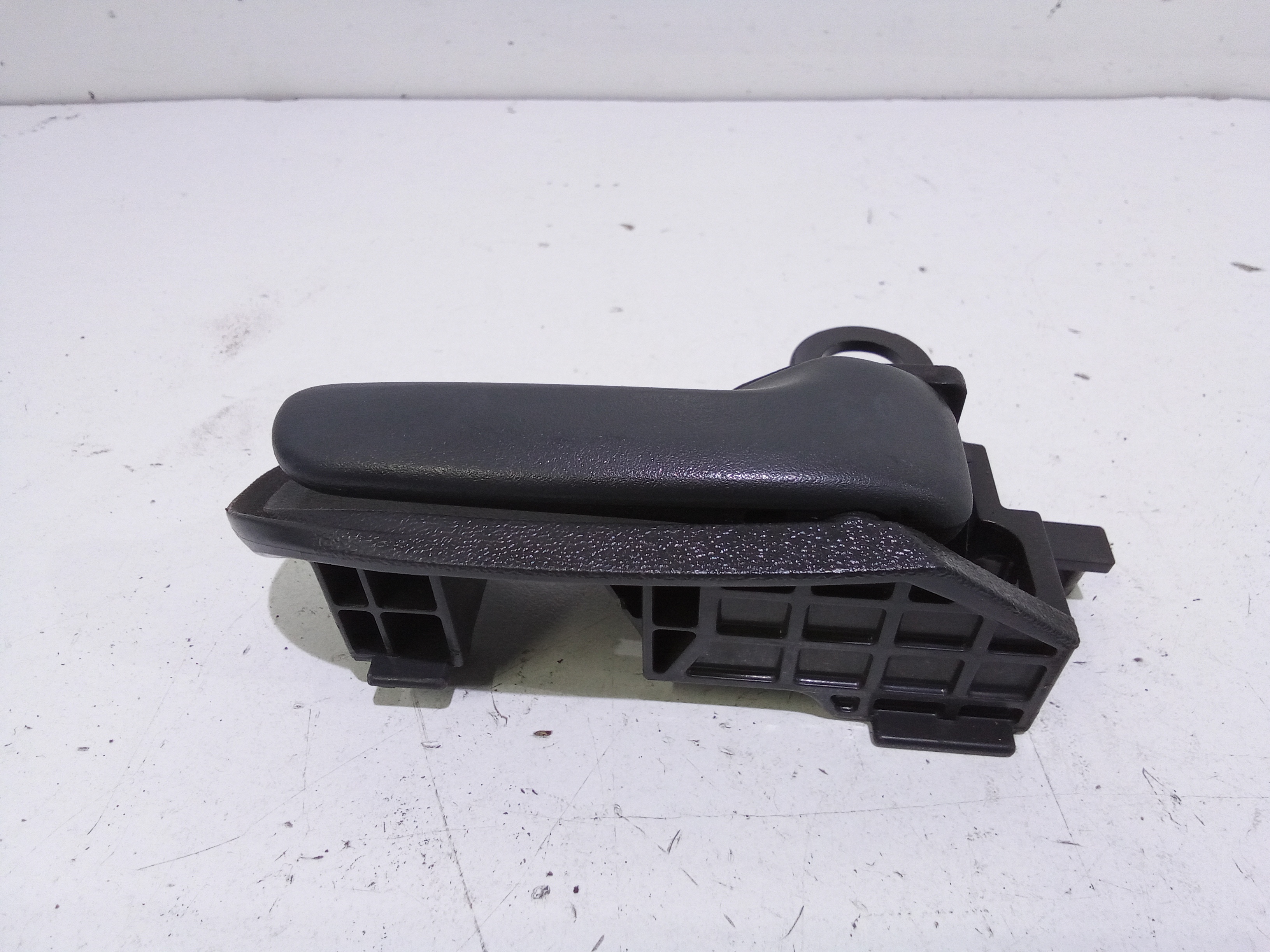 Maniglia Int. Apertura Porta Post. Destro 6920552010B0 Usato