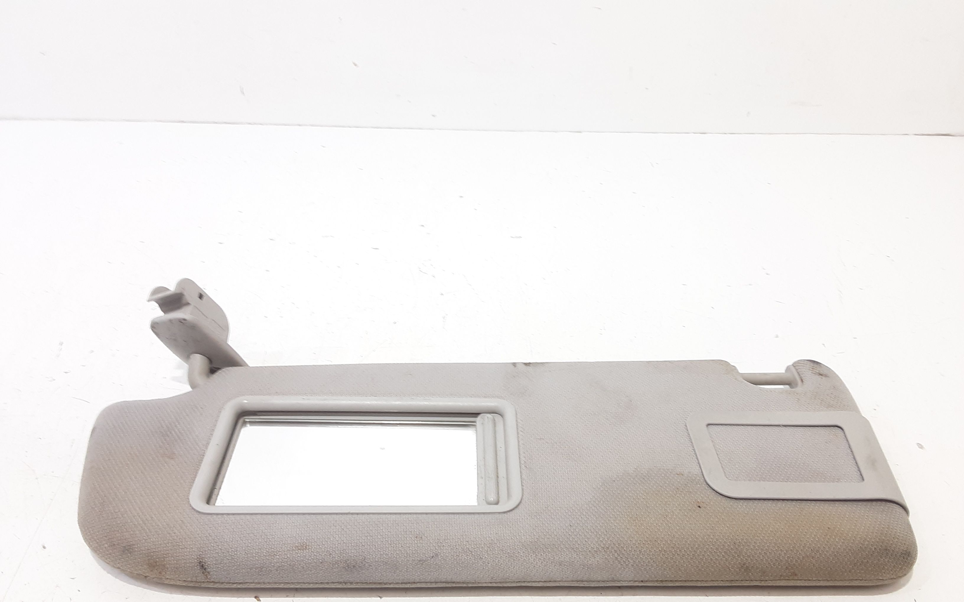 Aletta Parasole Parabrezza Sinistro 4F0857551AB1MB Usato