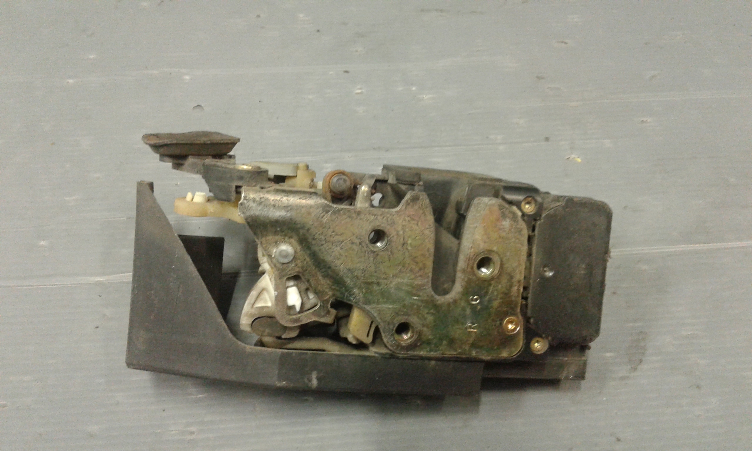 Serratura Porta Post. Destro Usato