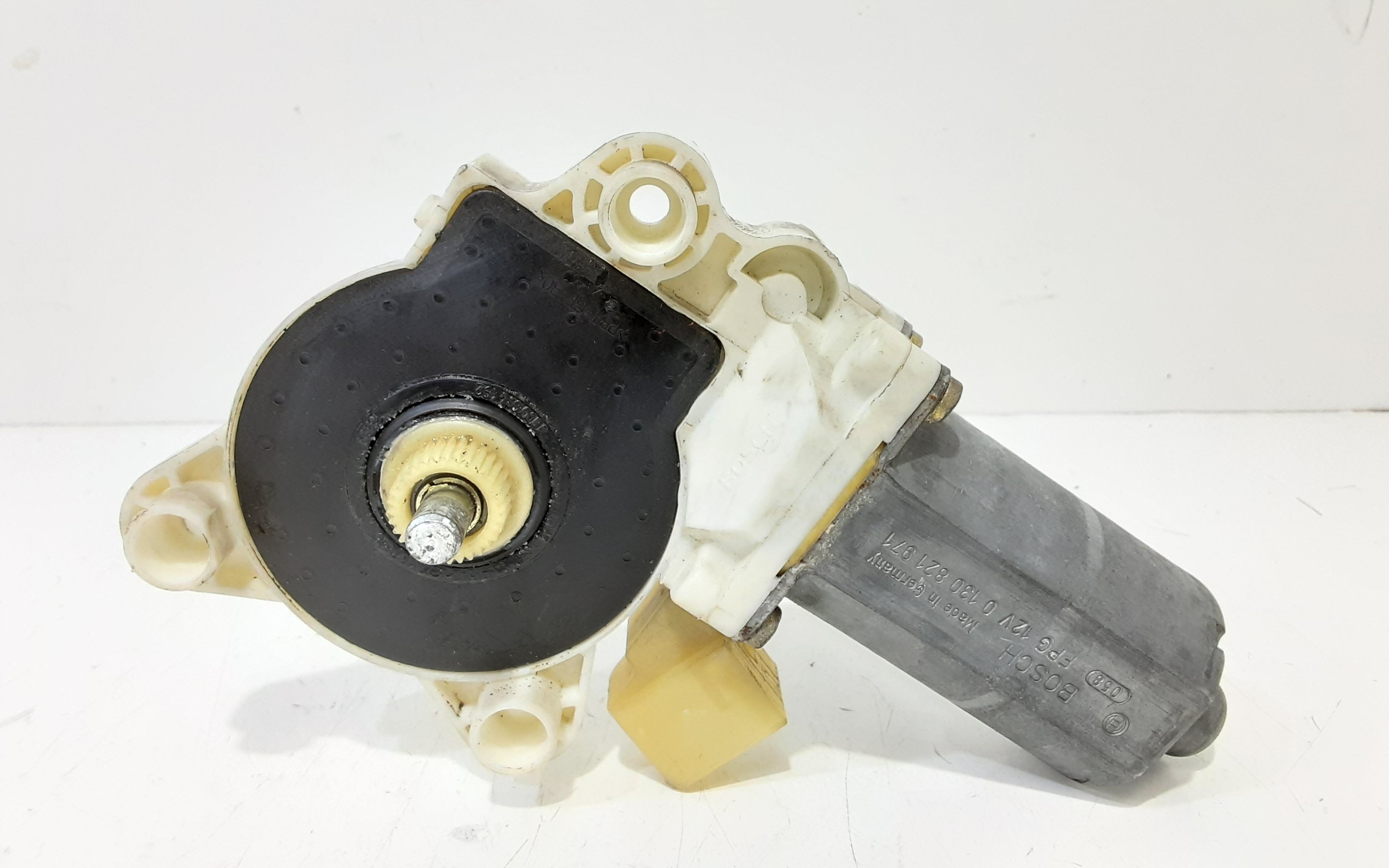 Motorino Alzacristallo Porta Ant. Destro A2118203042 Usato