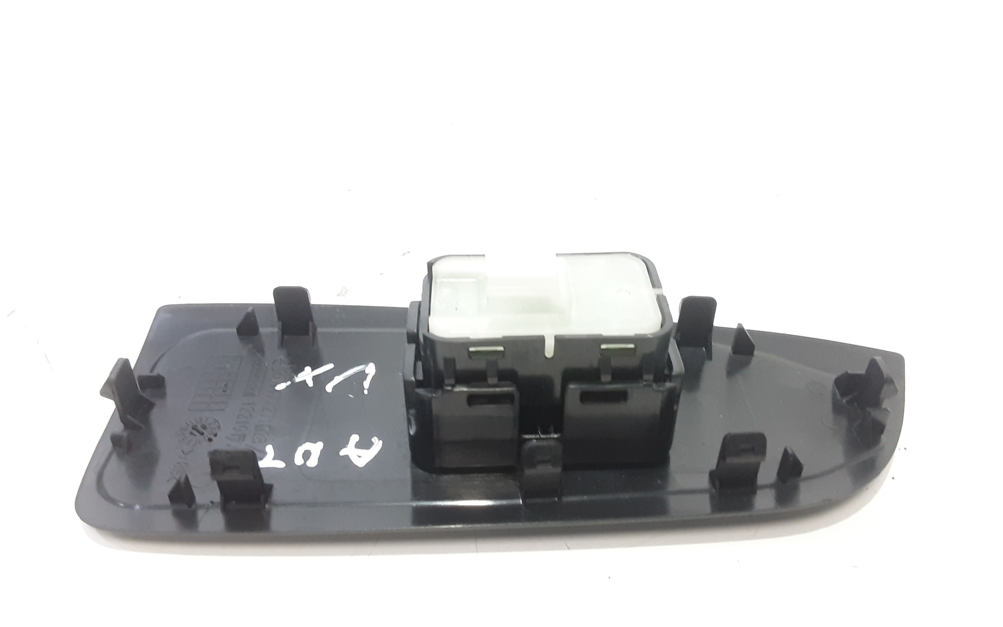 Interruttore Alzacristalli Porta Ant. Destro A20590515139051 Usato