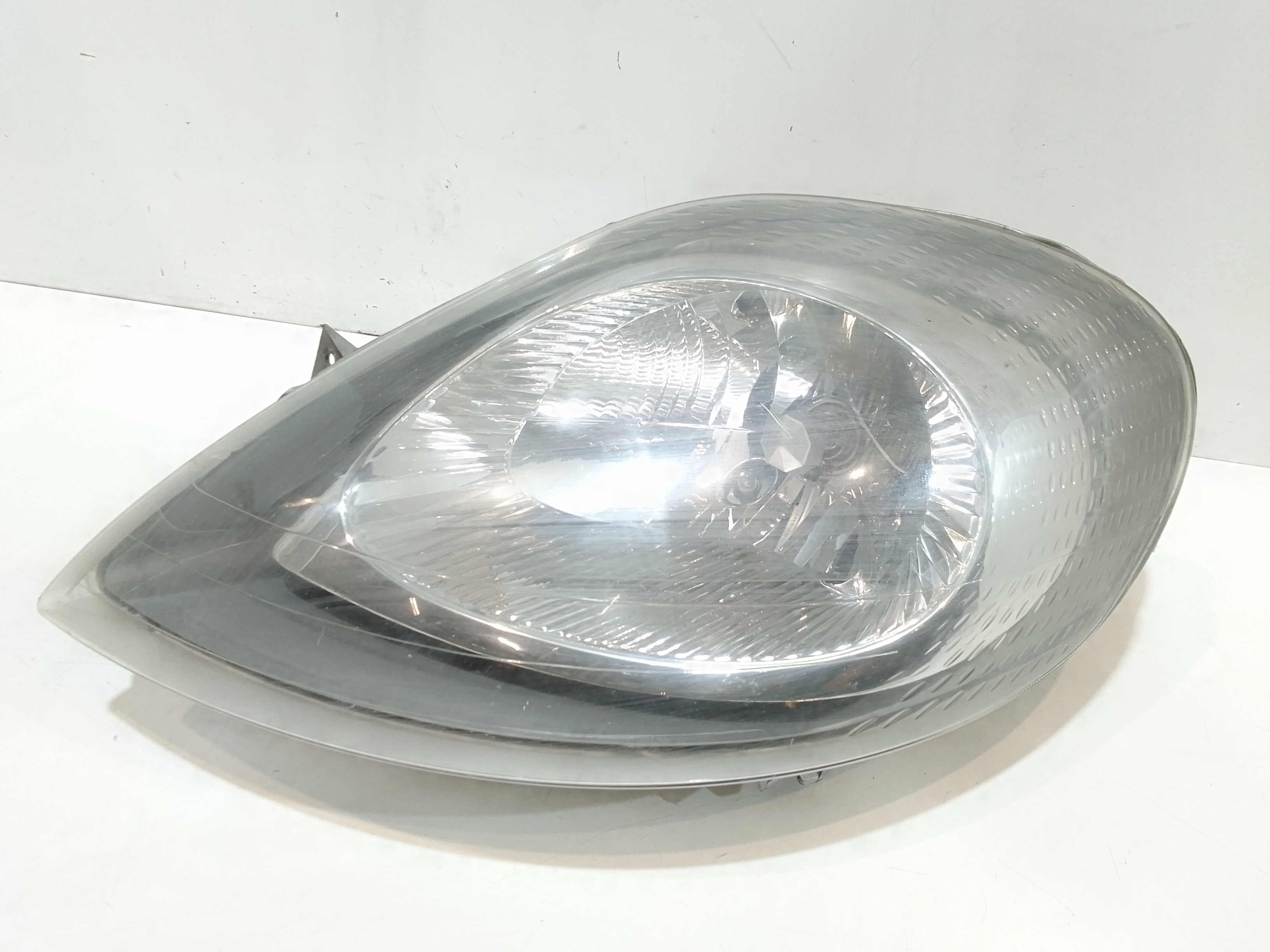 Proiettore Sinistro 260600500R Usato