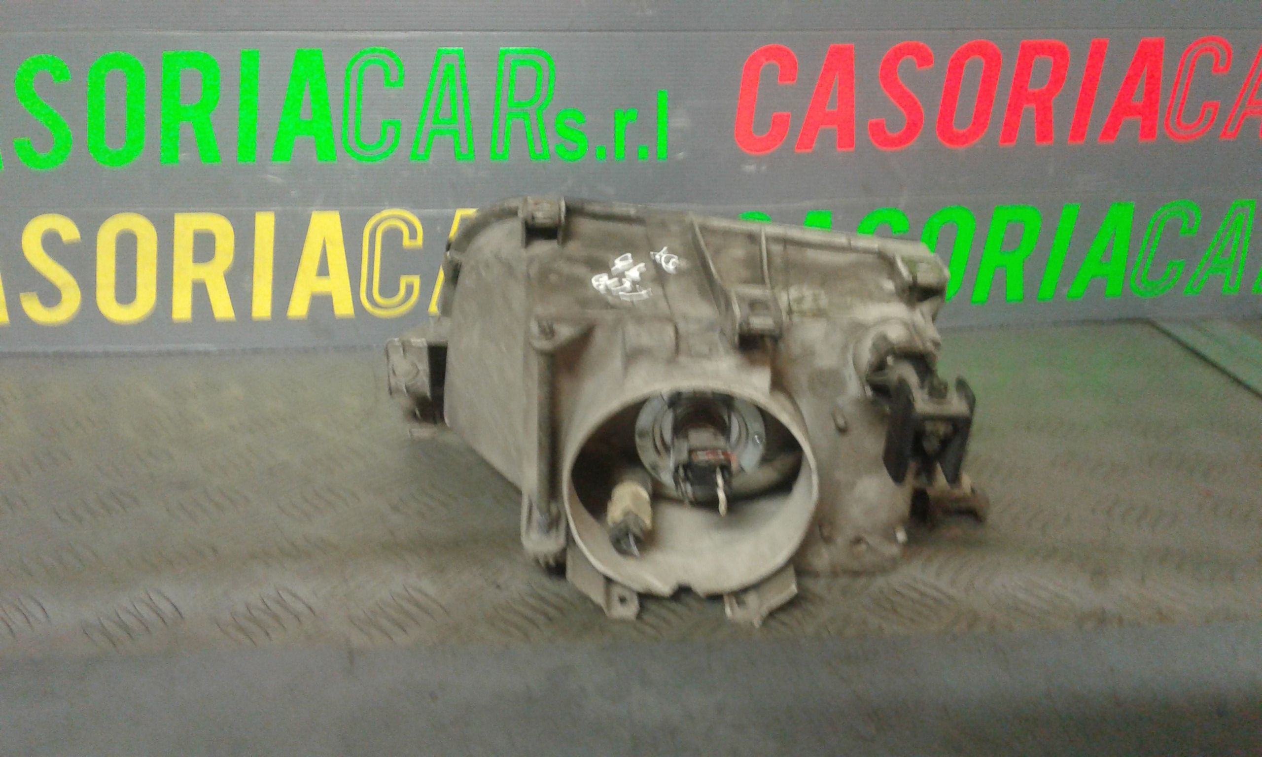 Proiettore Destro 7701034147 Usato