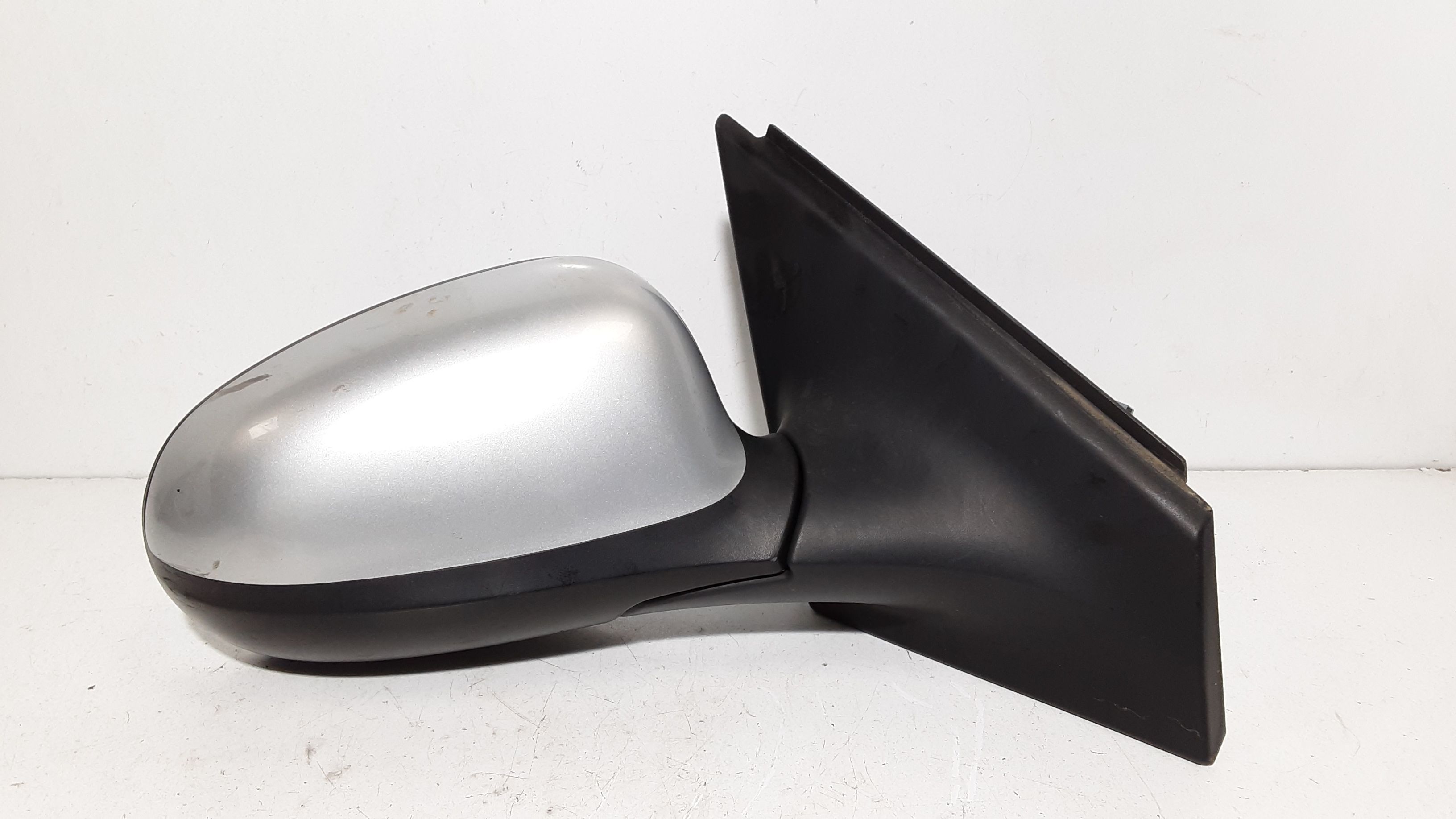 Retrovisore Est. Destro Usato