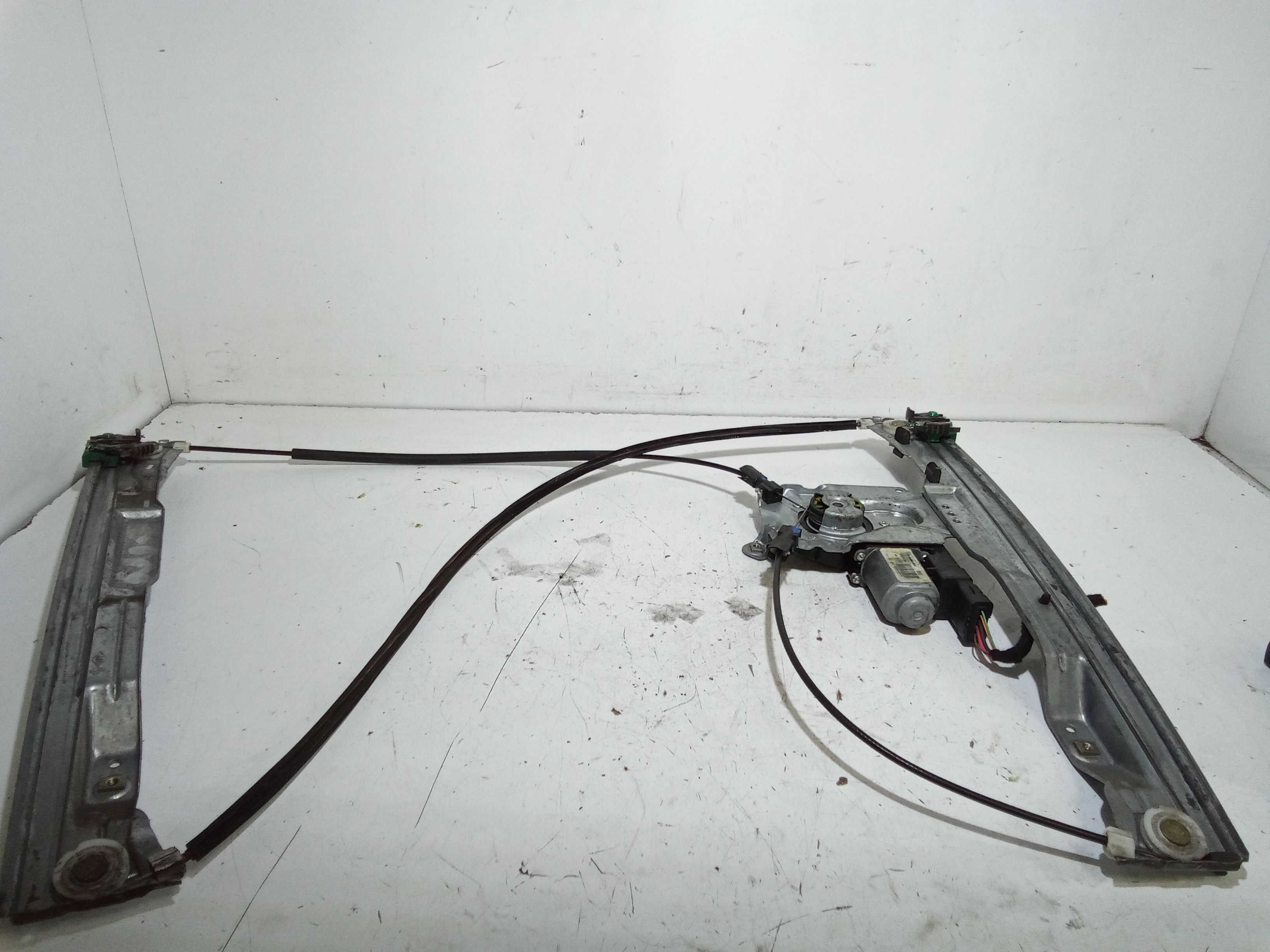 Alzacristallo Porta Ant. Destro 8200291628 Usato