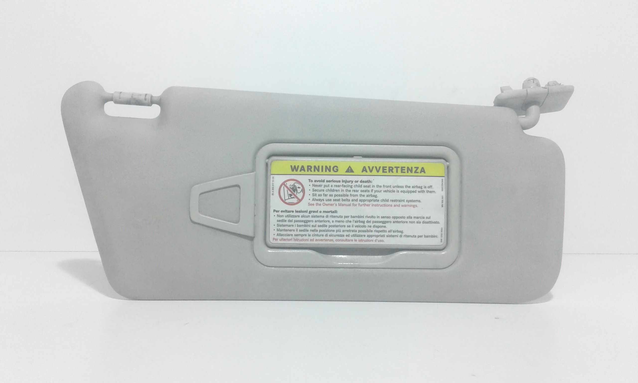 Aletta Parasole Parabrezza Destro A16981002107H48 Usato