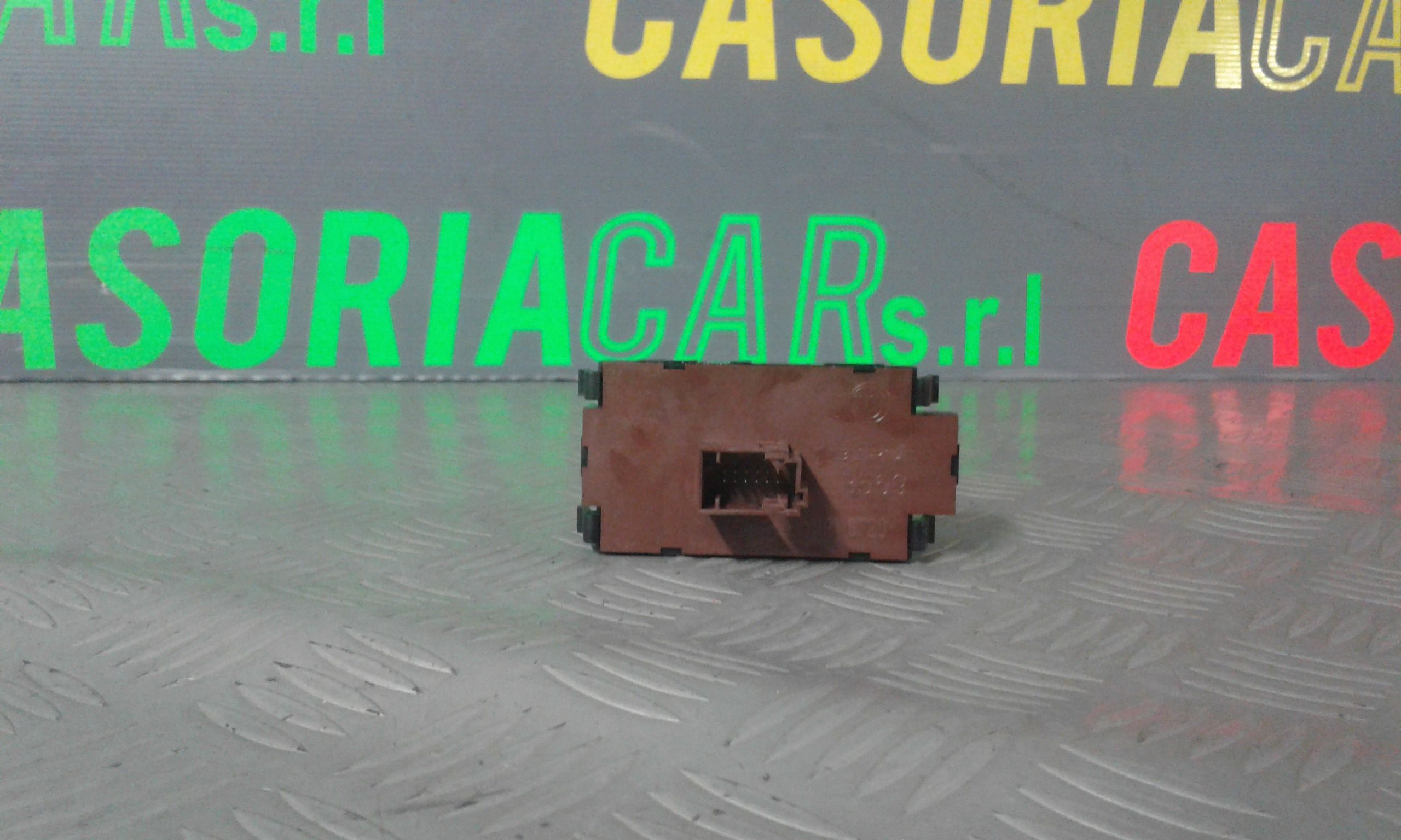 Interruttore Blocco Comando Luci 69500503 Usato