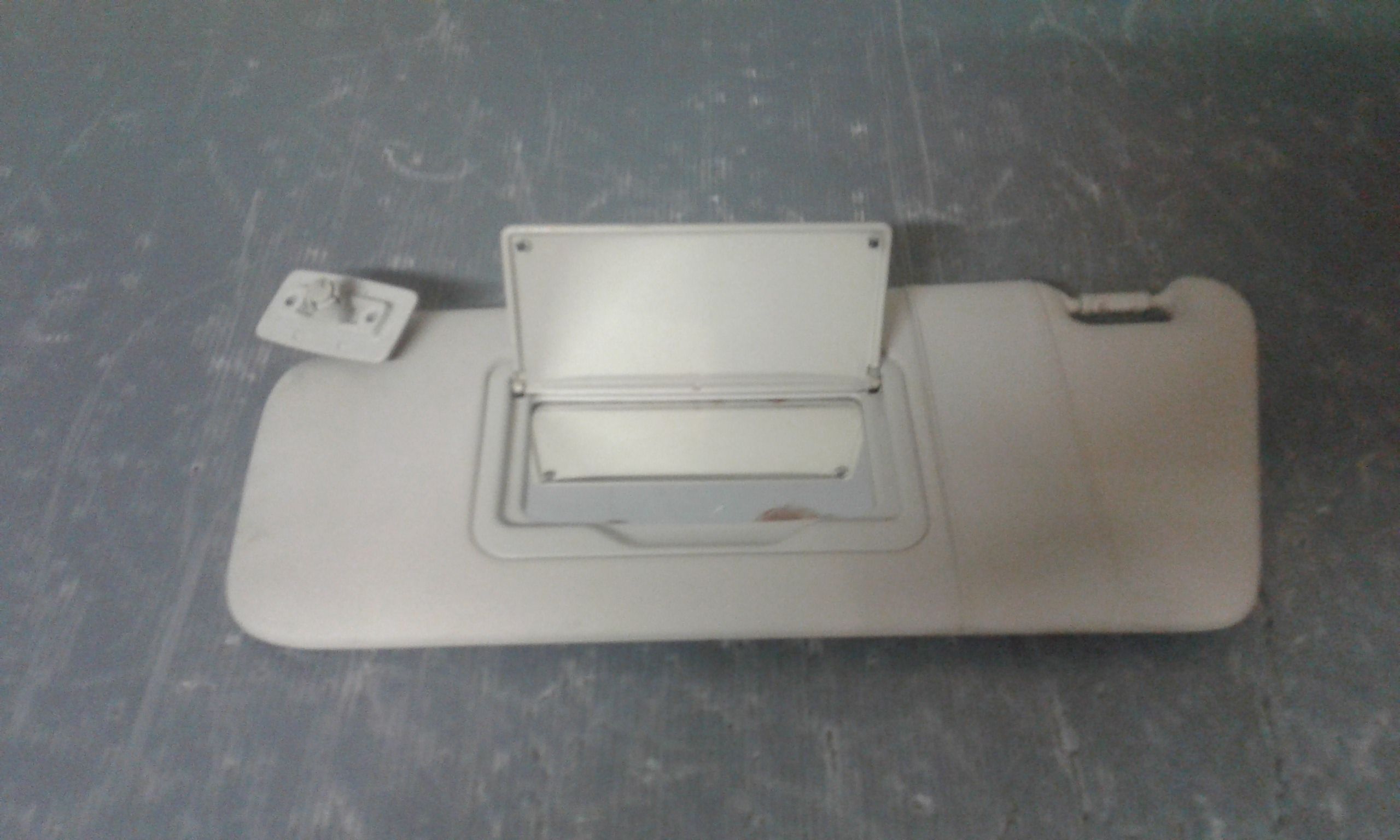 Aletta Parasole Parabrezza Sinistro Usato