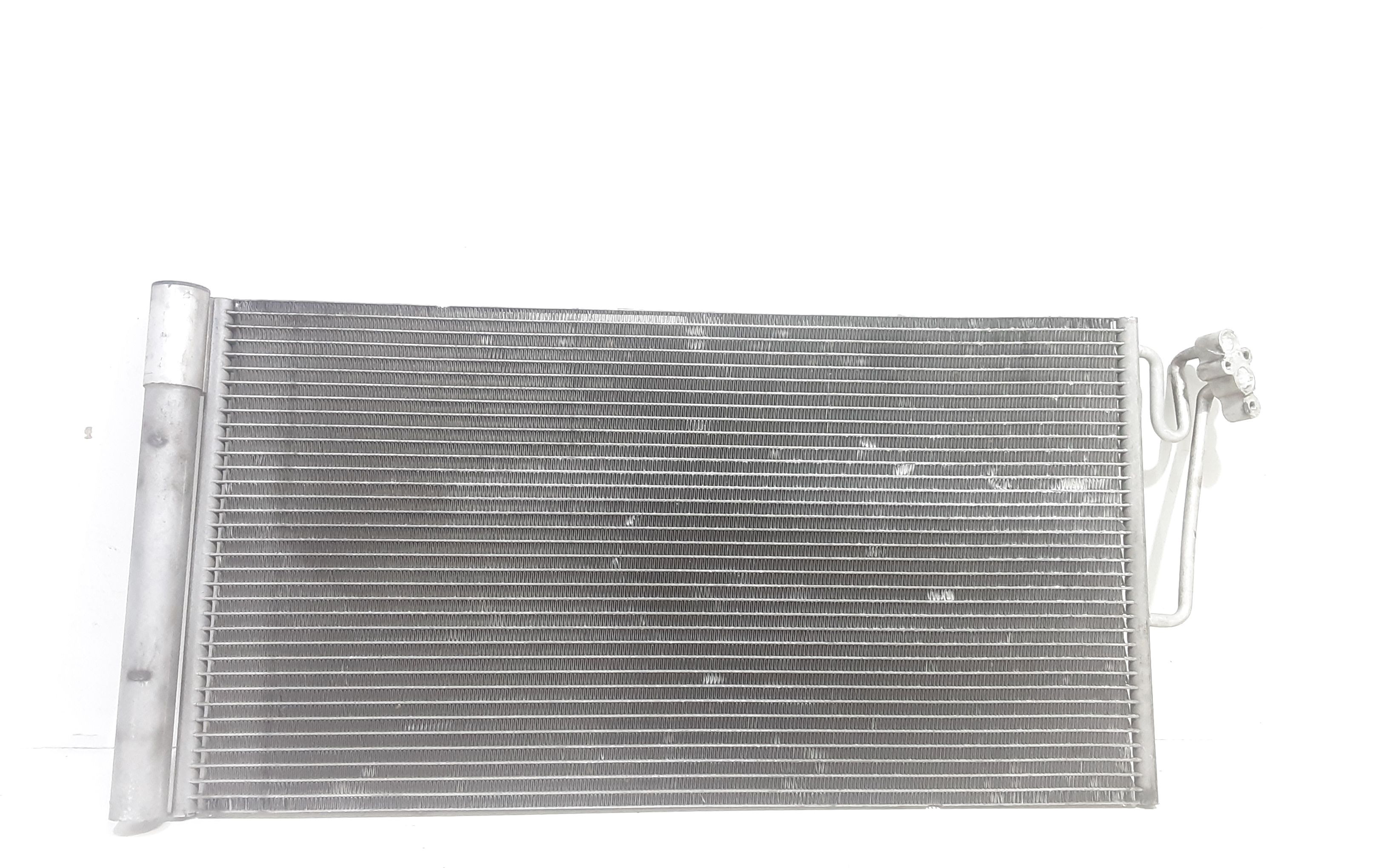 Radiatore Riscaldamento 64113422666 Usato