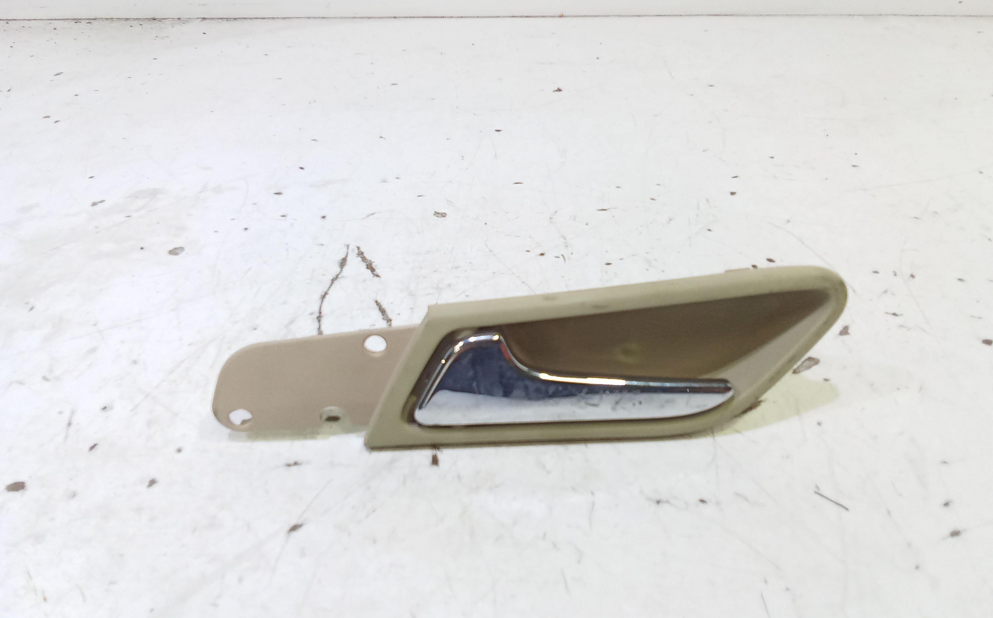 Maniglia Int. Apertura Porta Post. Sinistro A16976001089051 Usato