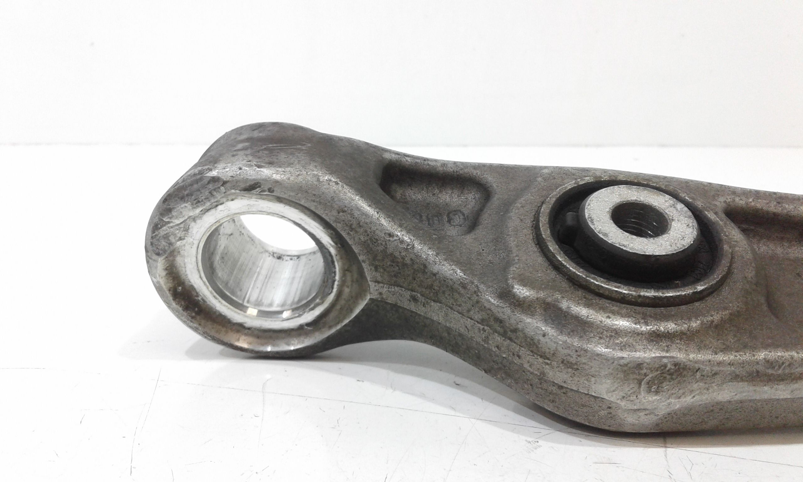 Braccio Oscillante Sosp. Ant. Destro Usato