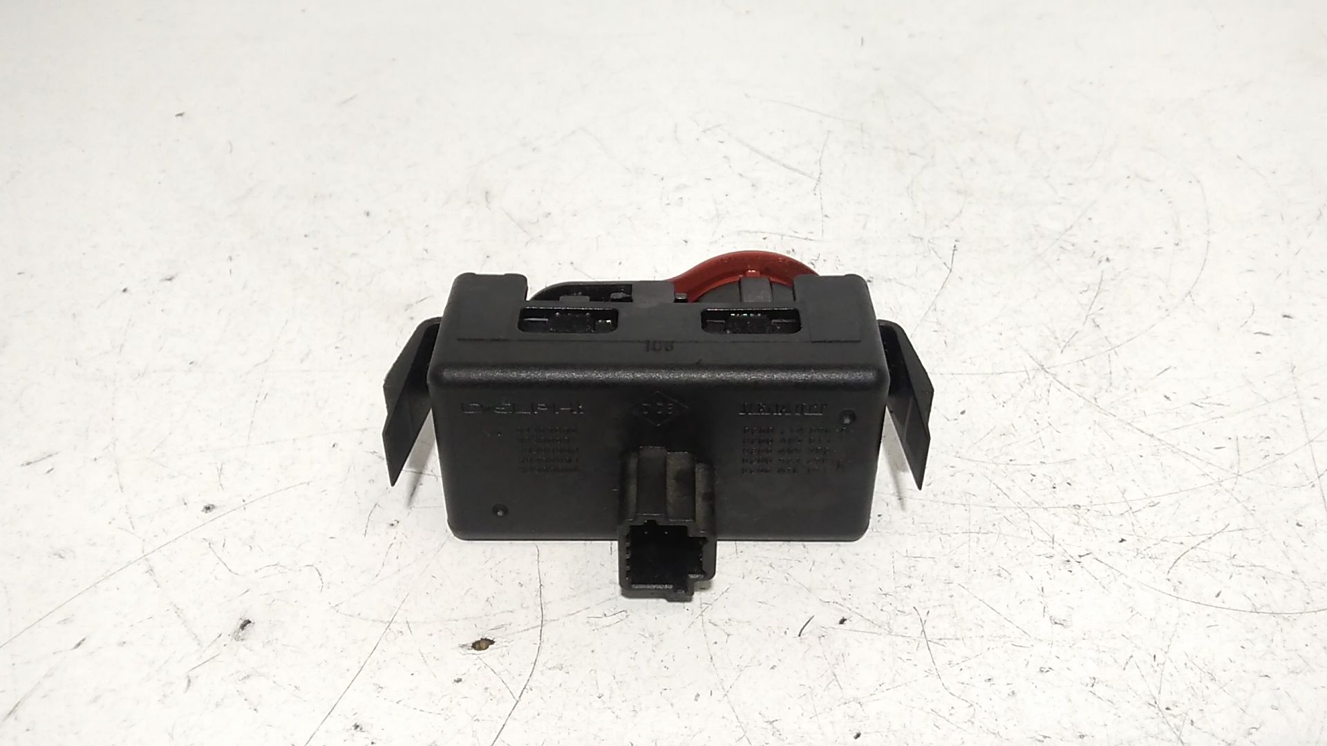 Interruttore Luci Emergenza 252103766R Usato