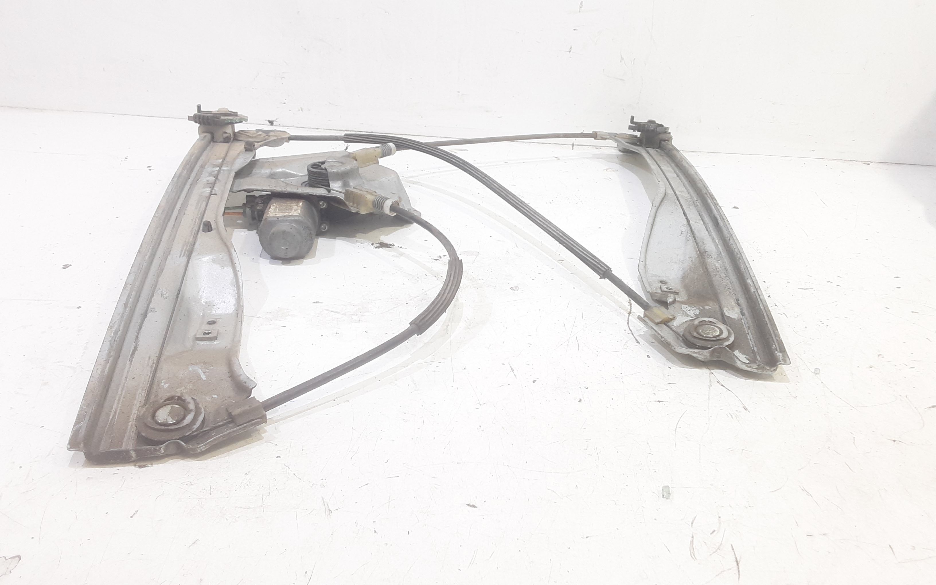 Alzacristallo Porta Ant. Sinistro 8200291625 Usato