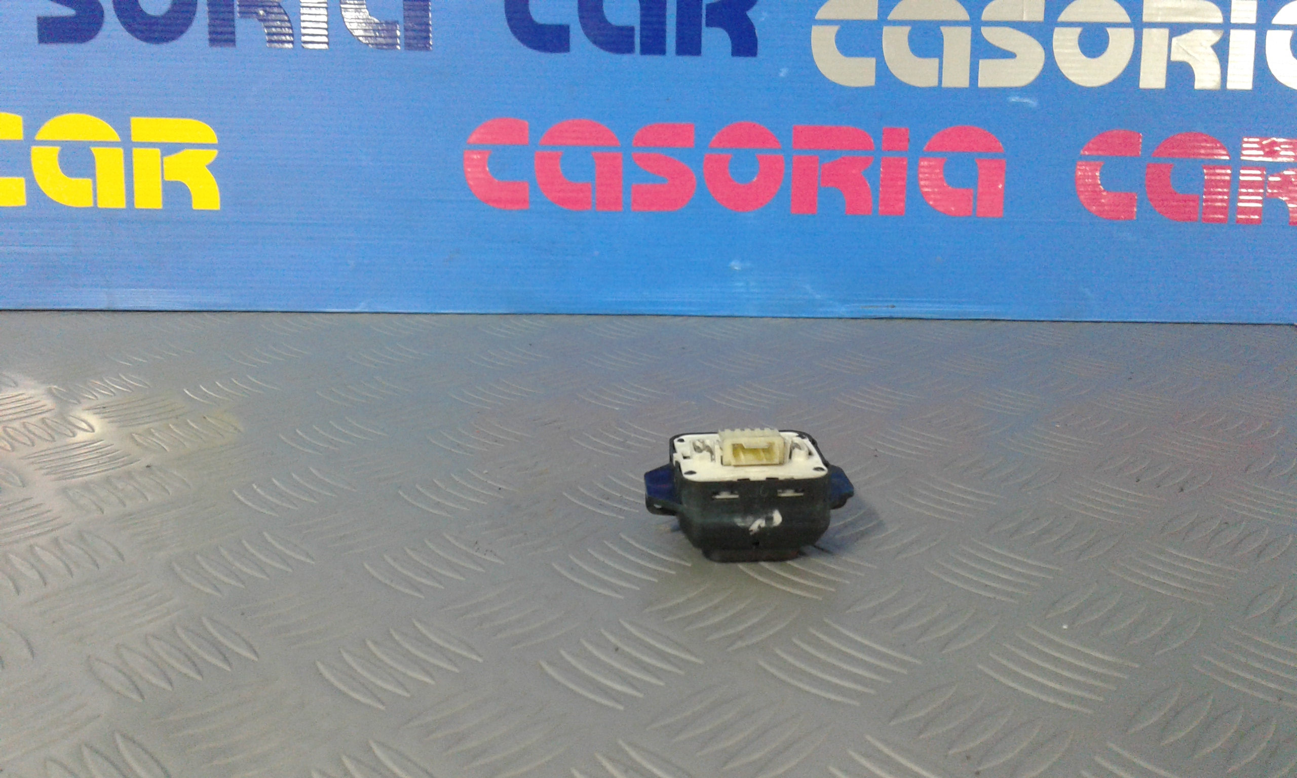 Interruttore Alzacristalli Porta Ant. Sinistro Usato