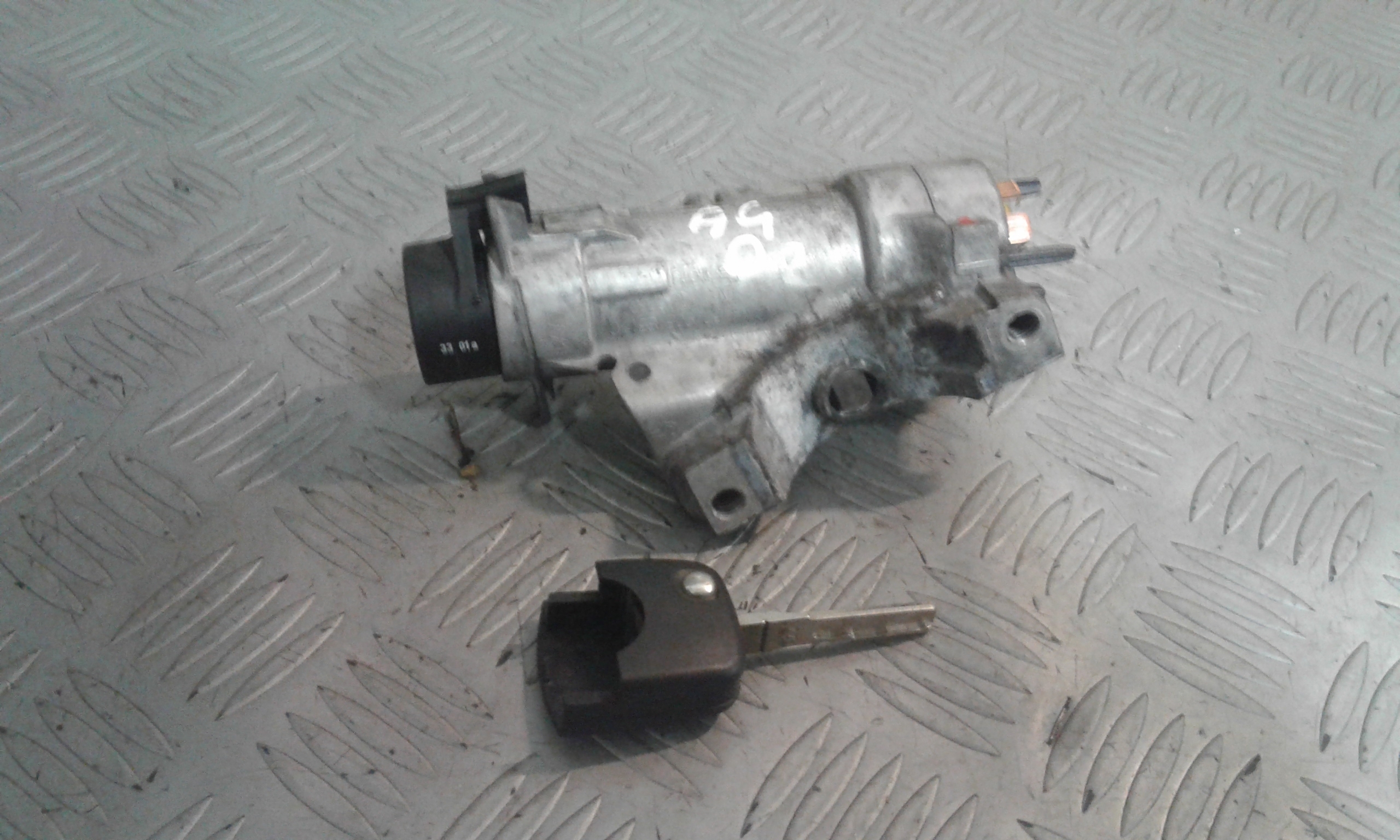 Commutatore Avviamento Con Cilindretti Serrature Usato