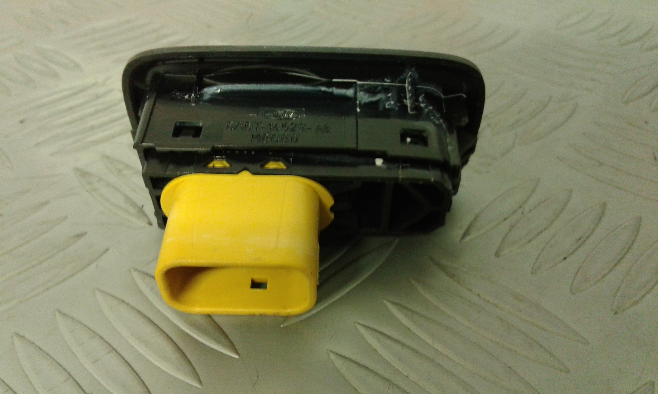 Interruttore Alzacristalli Porta Post. Destro Usato