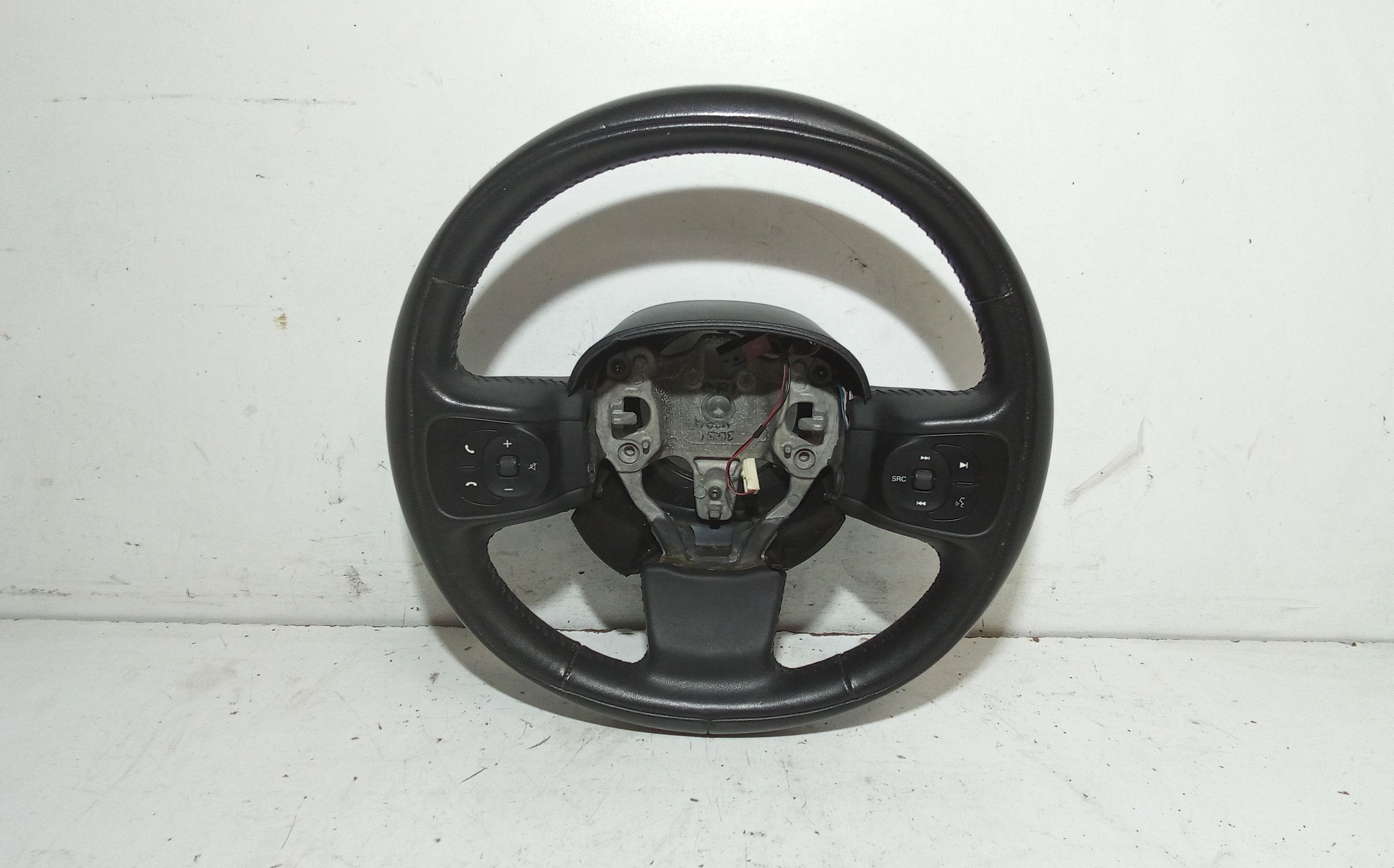 Volante 735560388 Usato