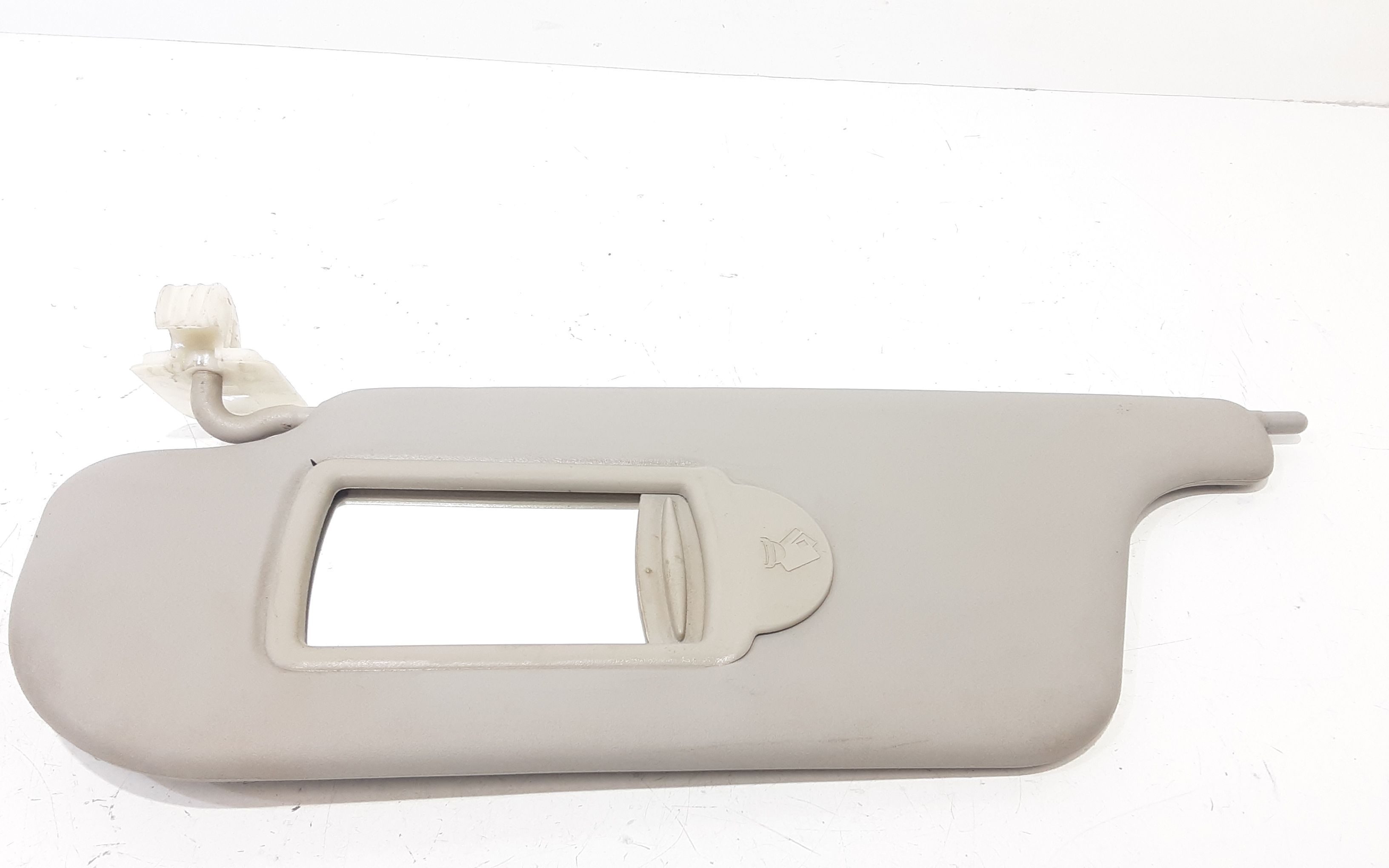 Aletta Parasole Parabrezza Sinistro 8200294234 Usato