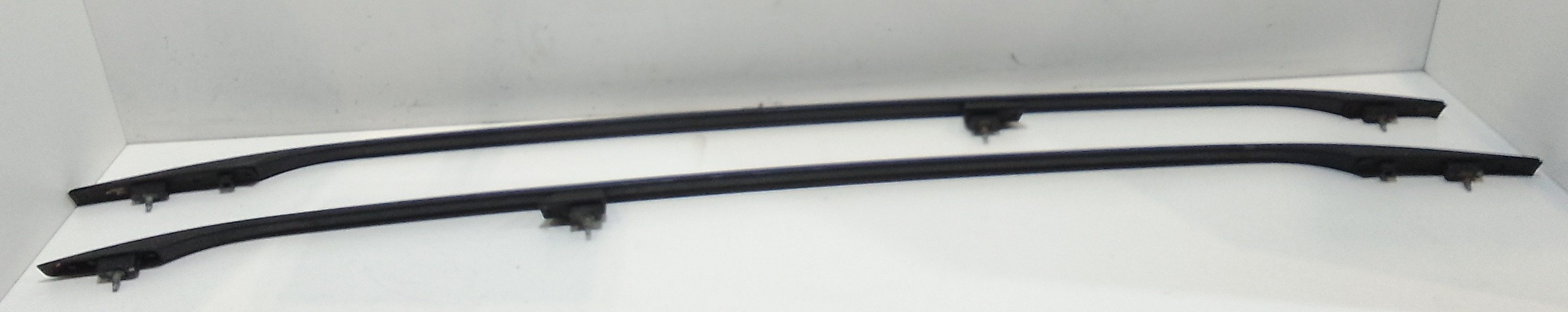 Barre Portatutto Per Mancorrente Tetto Destro + Barre Portatutto Per Mancorrente Tetto Sinistro Usato