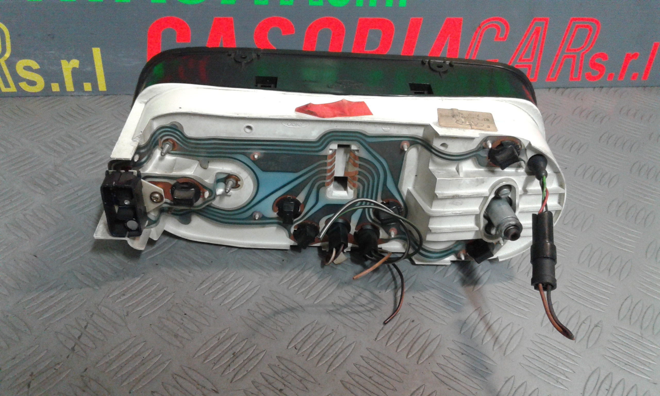 Quadro Portastrumenti Usato