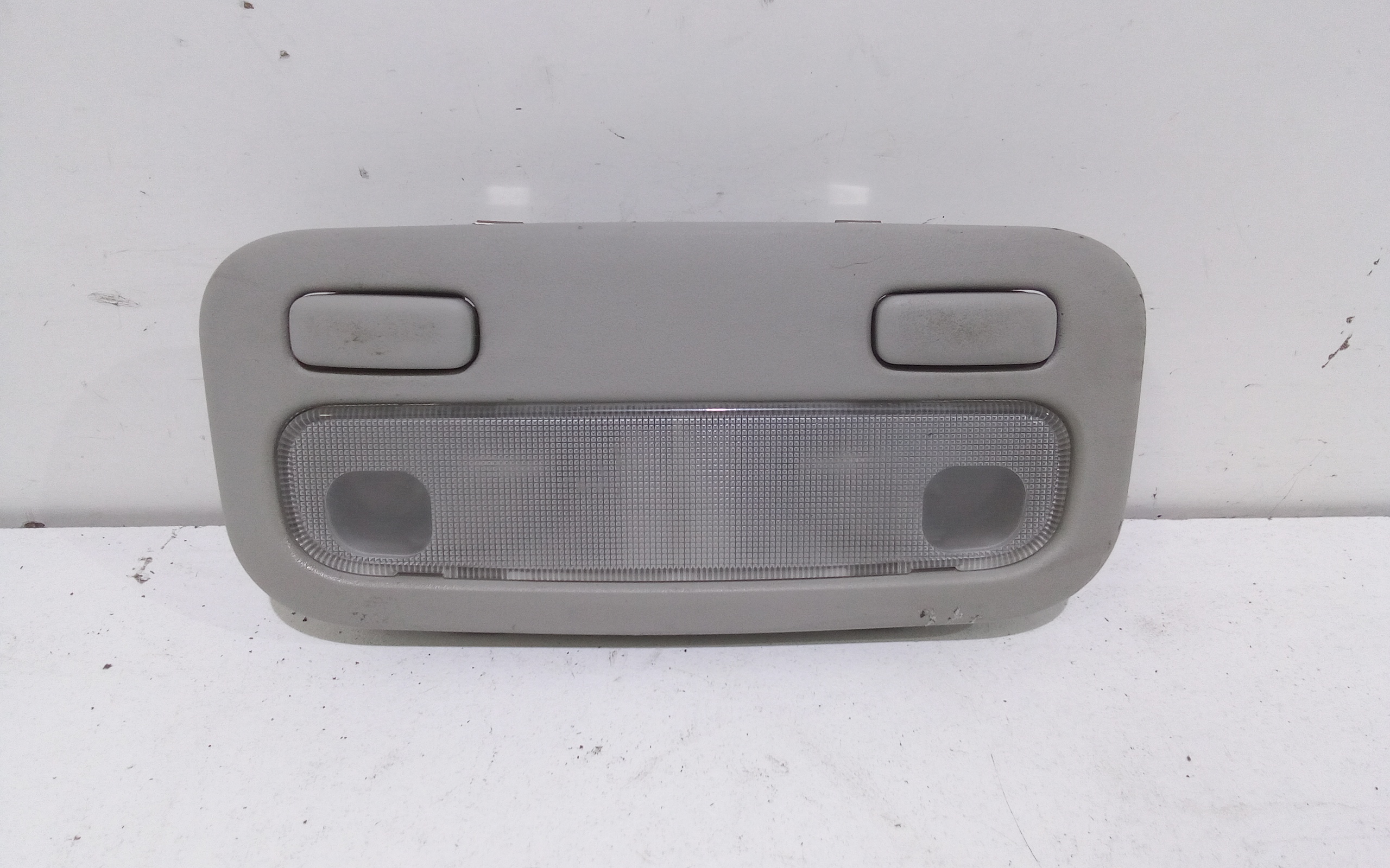 Luce Cortesia Ant. Tetto 8126012110B0 Usato