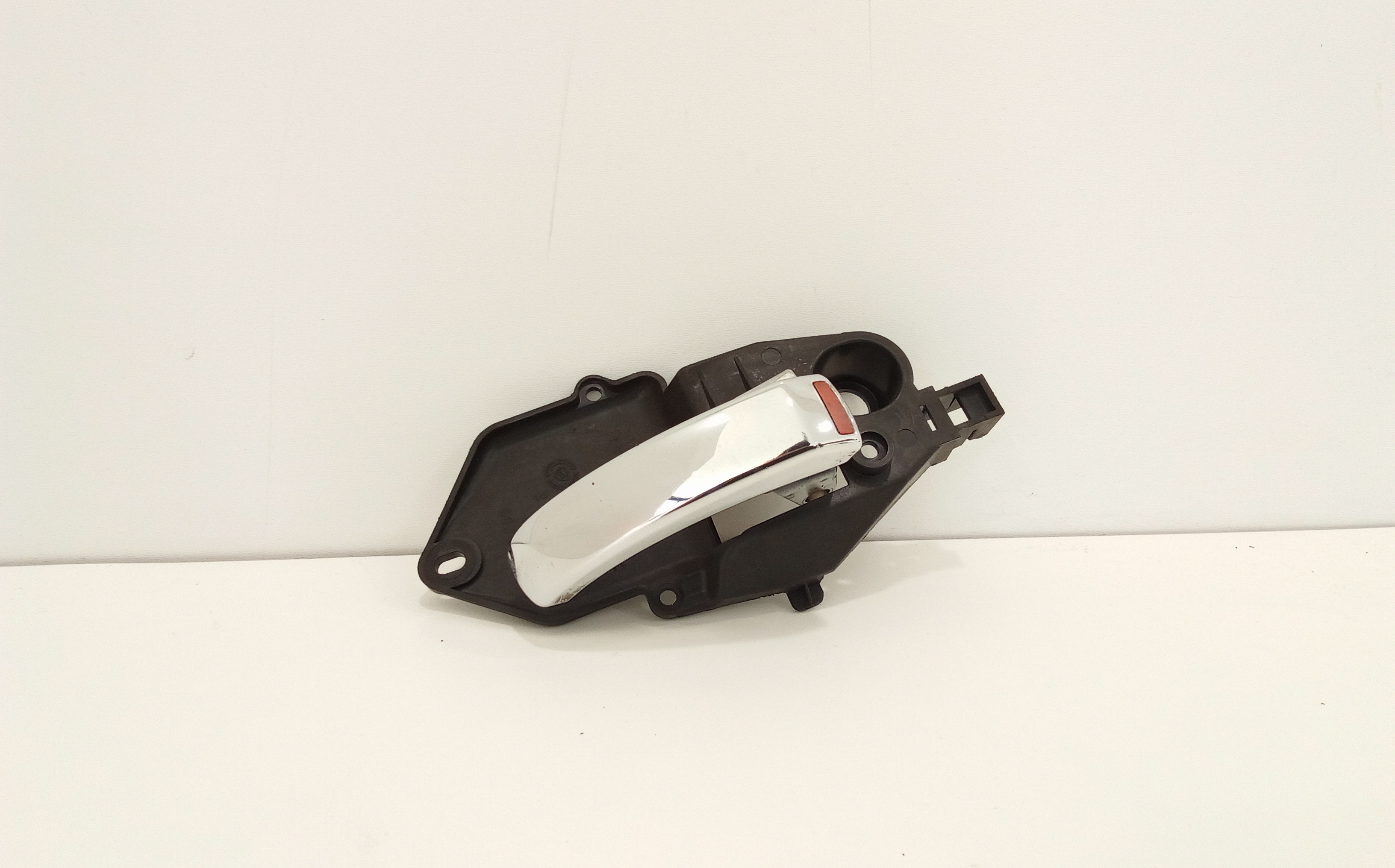 Maniglia Int. Apertura Porta Ant. Destro Usato