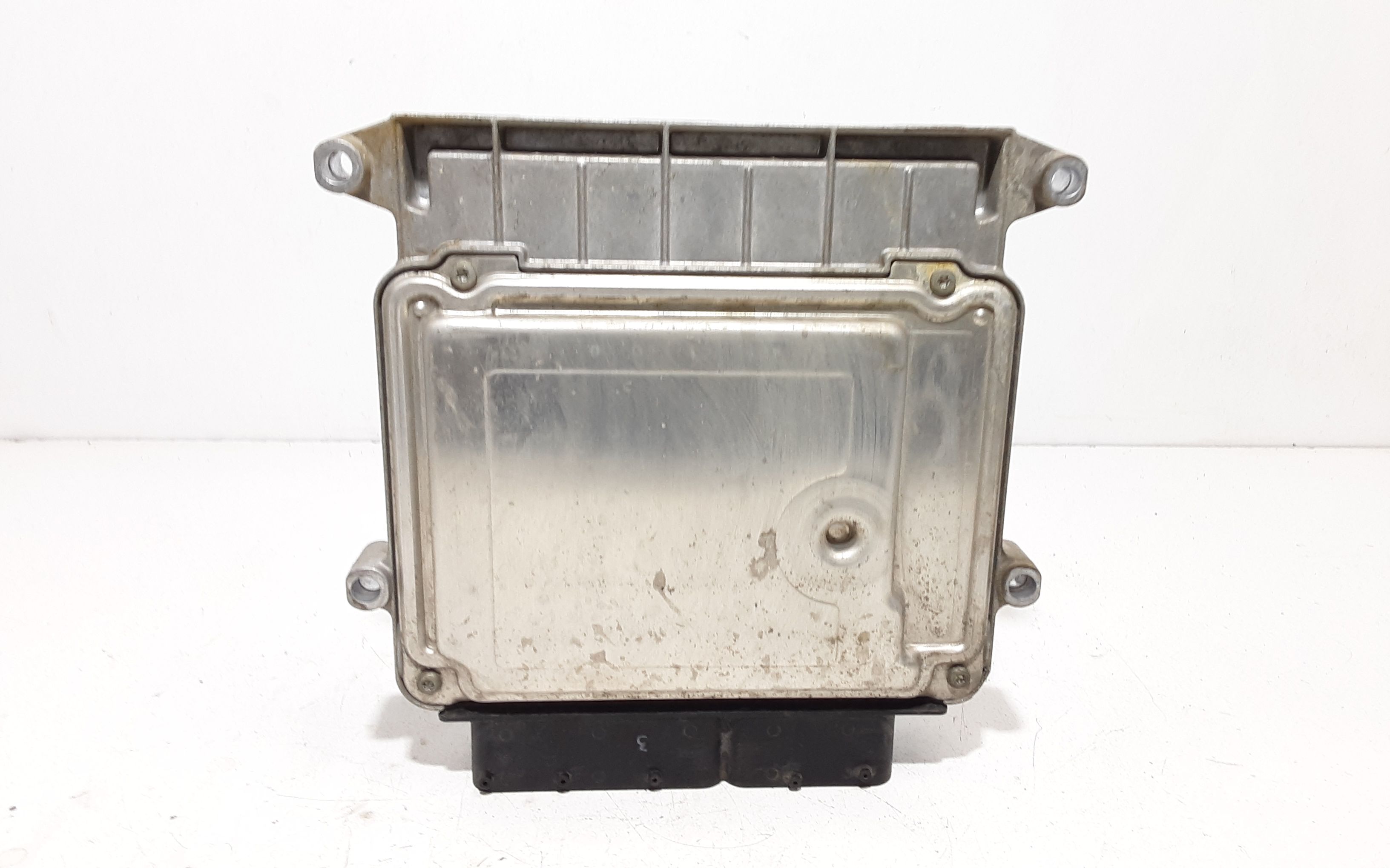 Centralina Iniezione 3911003335 Usato