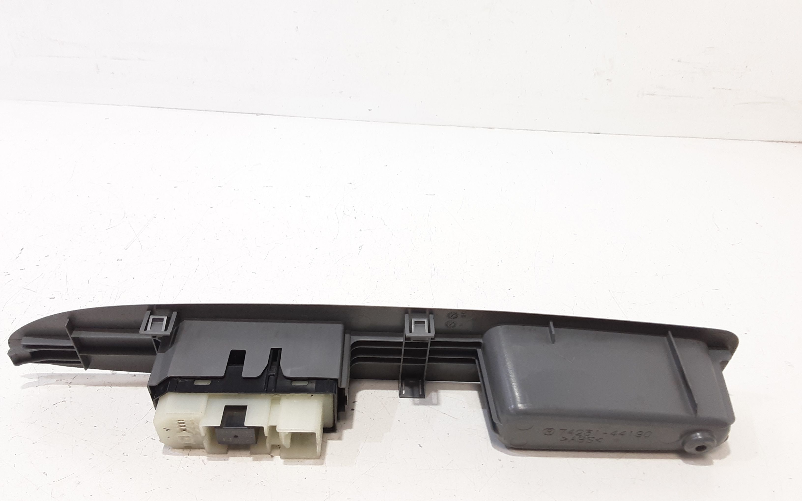 Interruttore Alzacristalli Porta Ant. Destro Usato