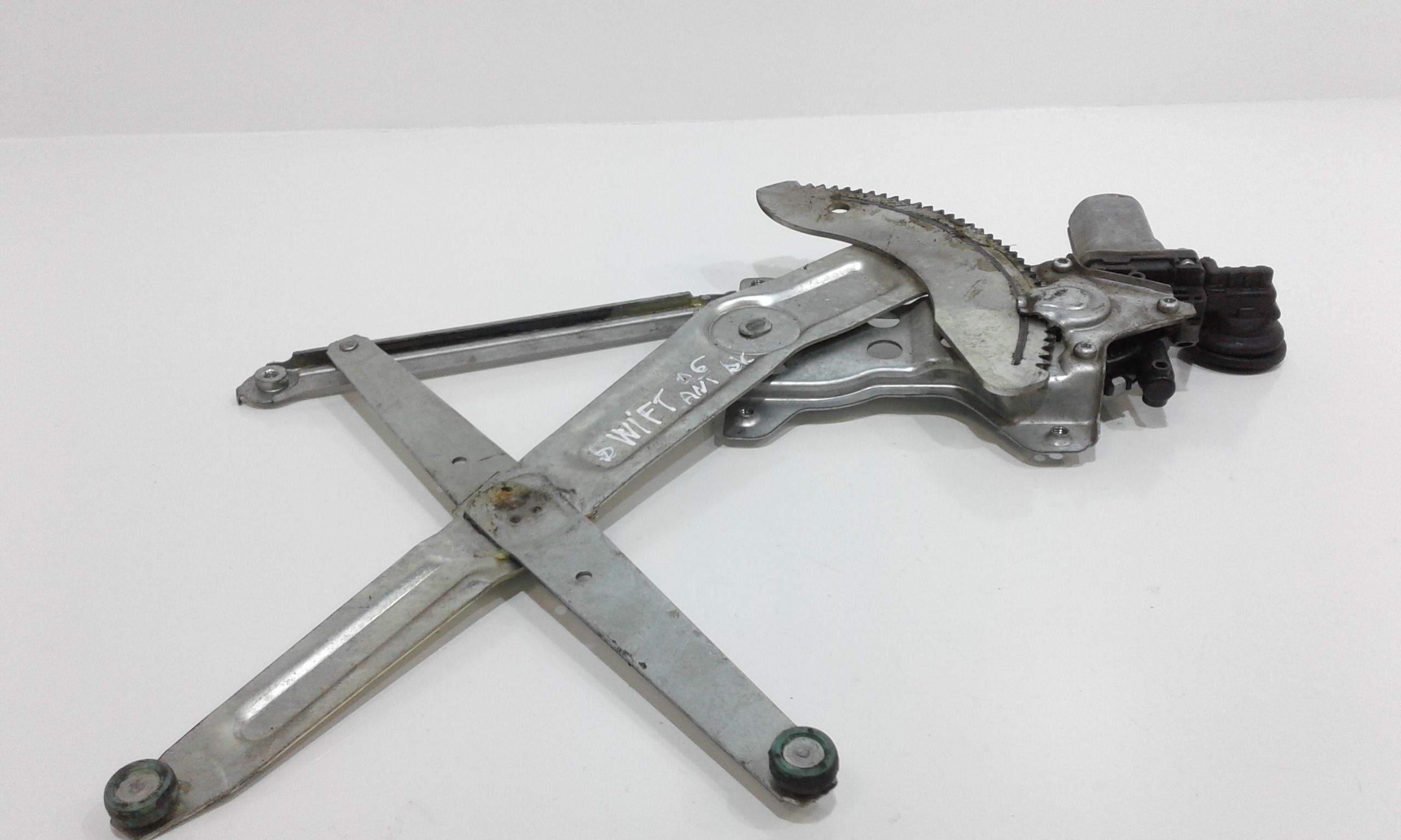 Alzacristallo Porta Ant. Destro 8341062J00000 Usato