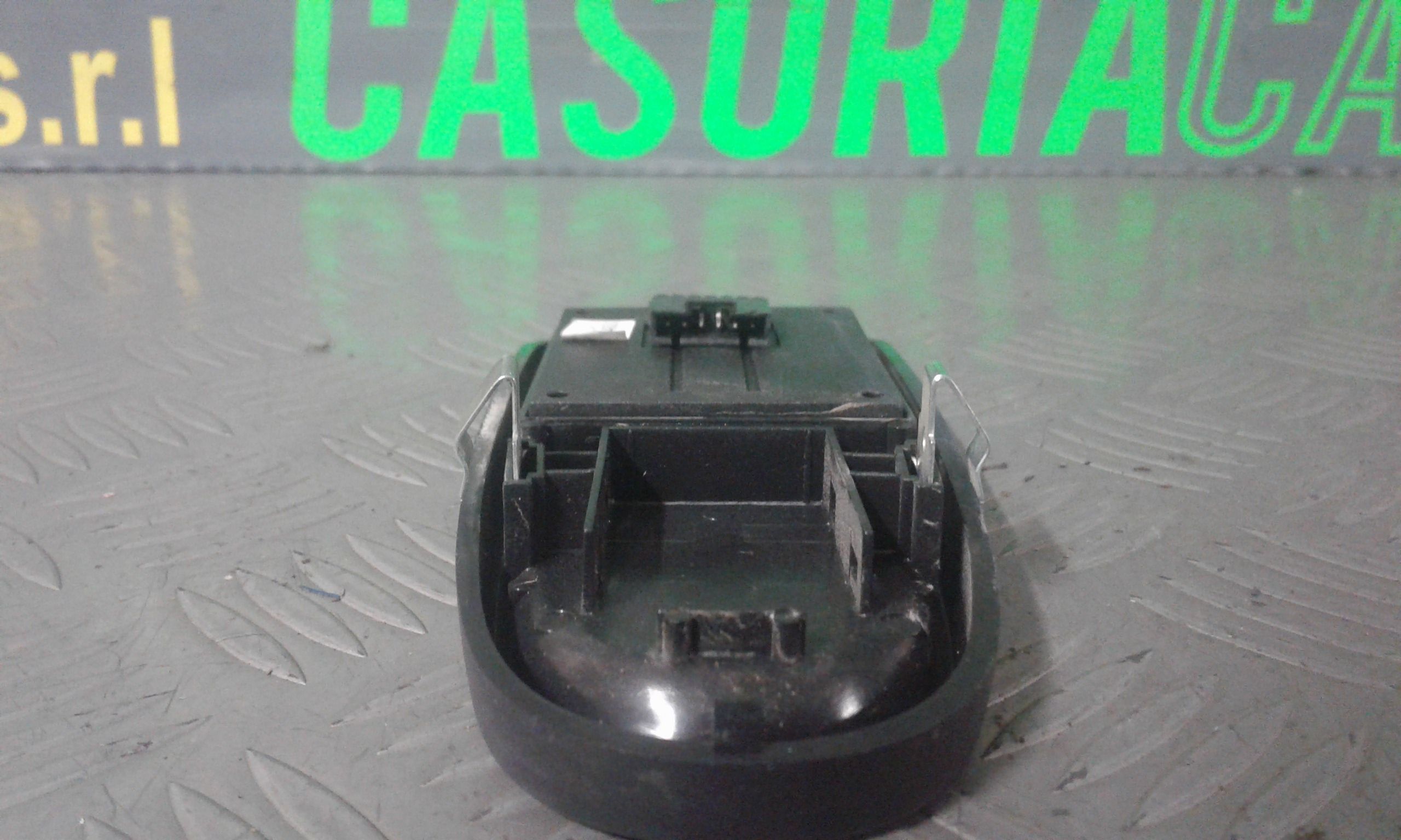 Interruttore Alzacristalli Porta Ant. Sinistro Usato