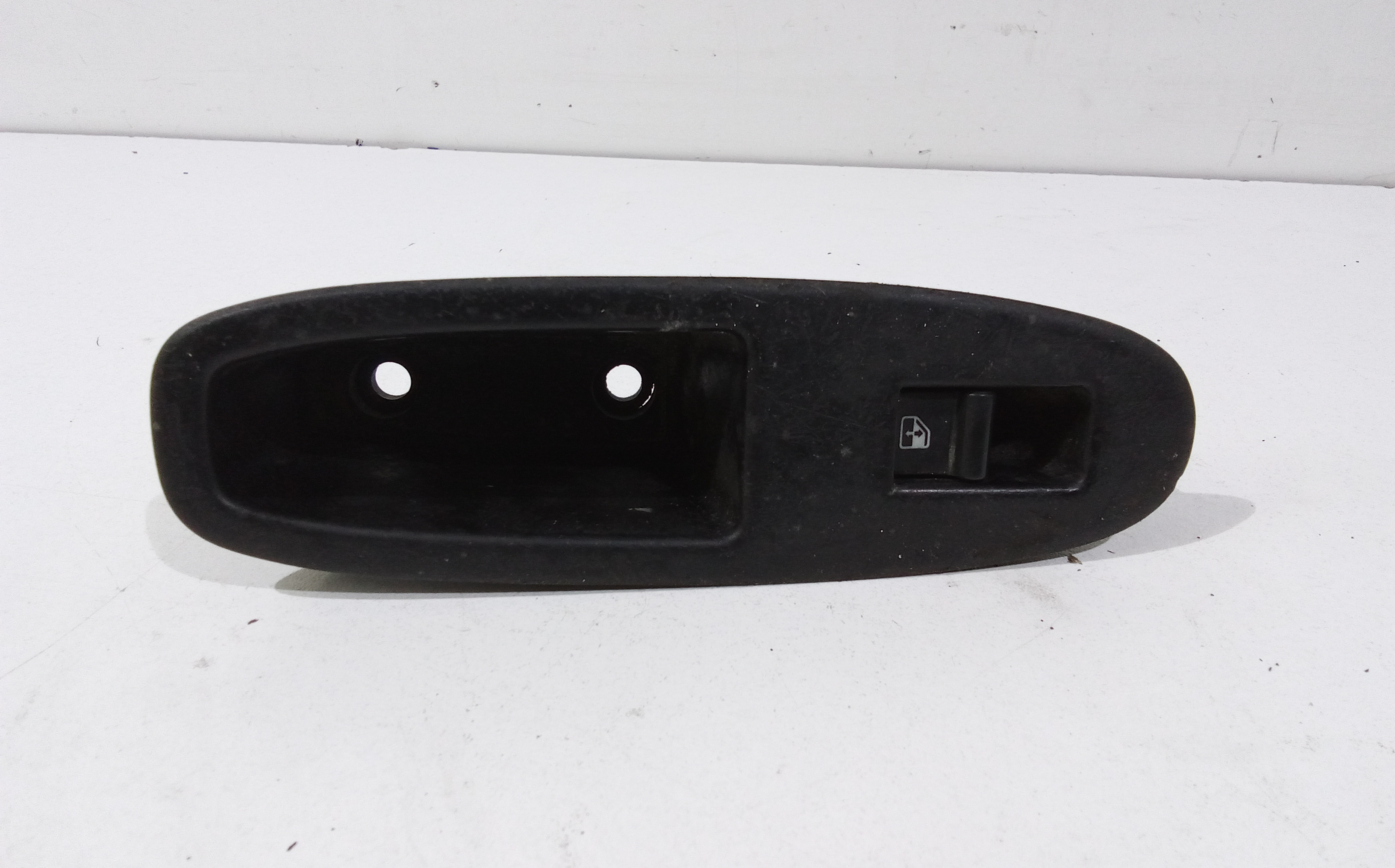 Interruttore Alzacristalli Porta Ant. Destro Usato