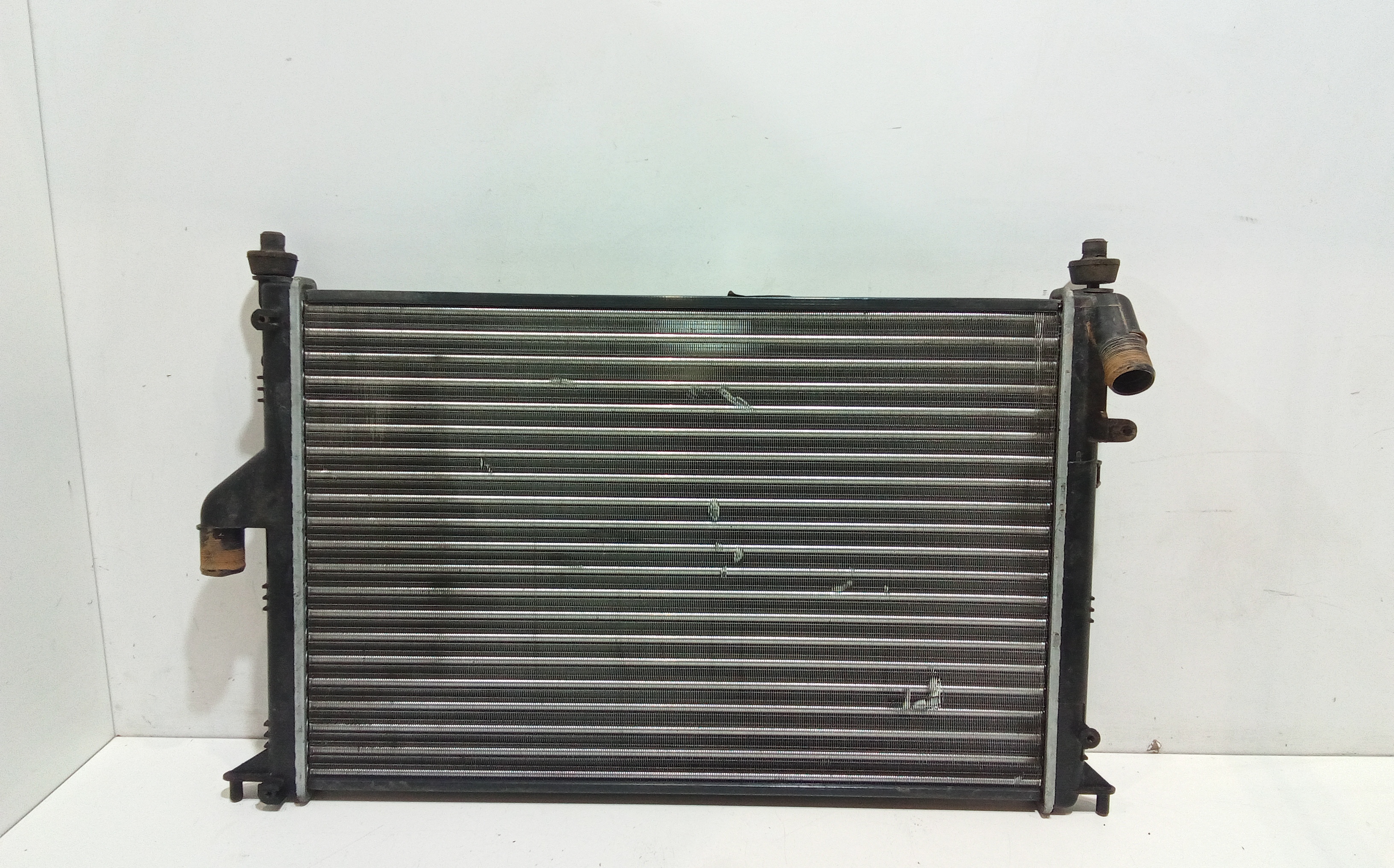 Radiatore 8200735039 Usato