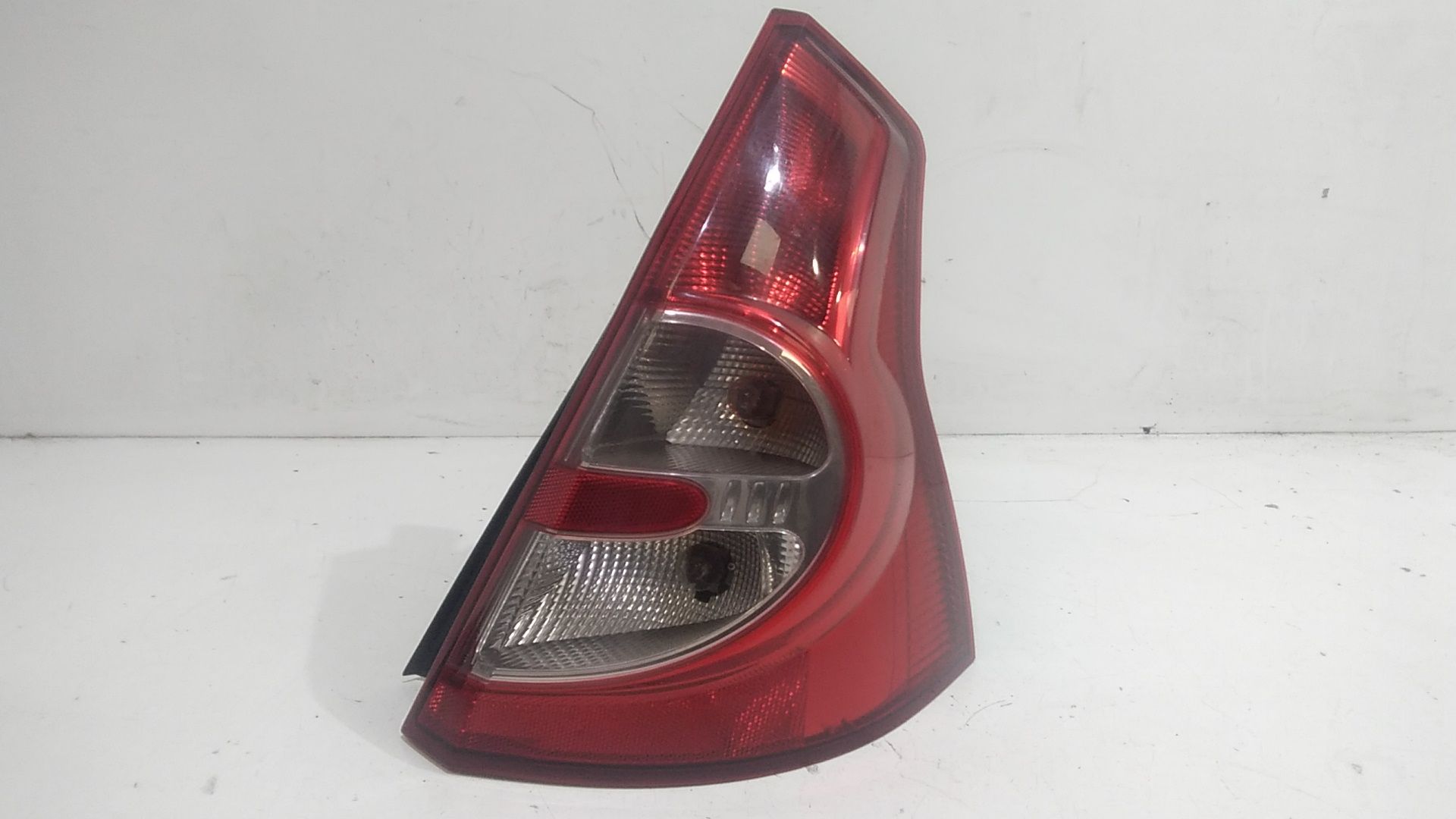 Fanale Post. Destro 8200734824 Usato