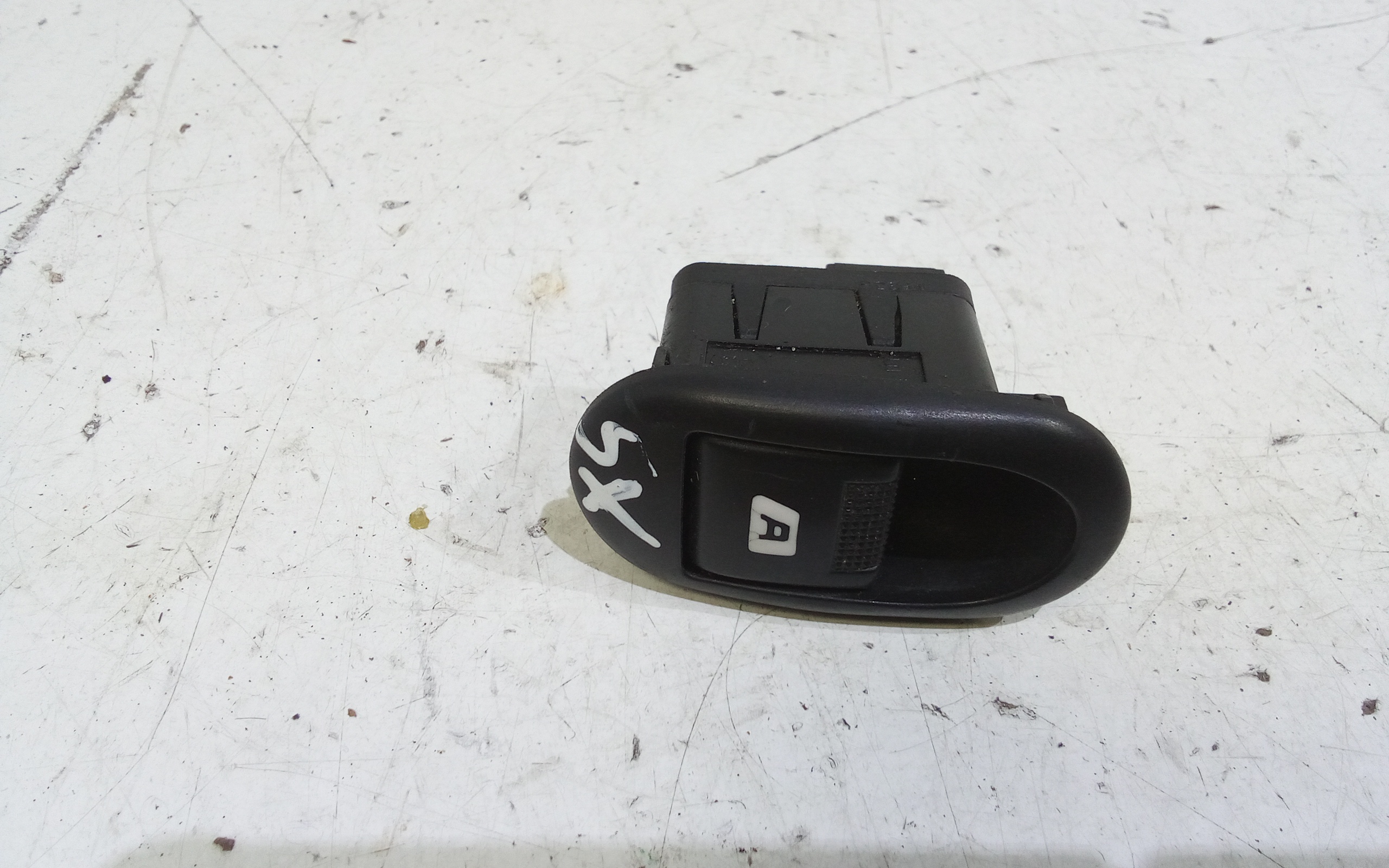 Interruttore Alzacristalli Porta Ant. Sinistro 6552ZG Usato