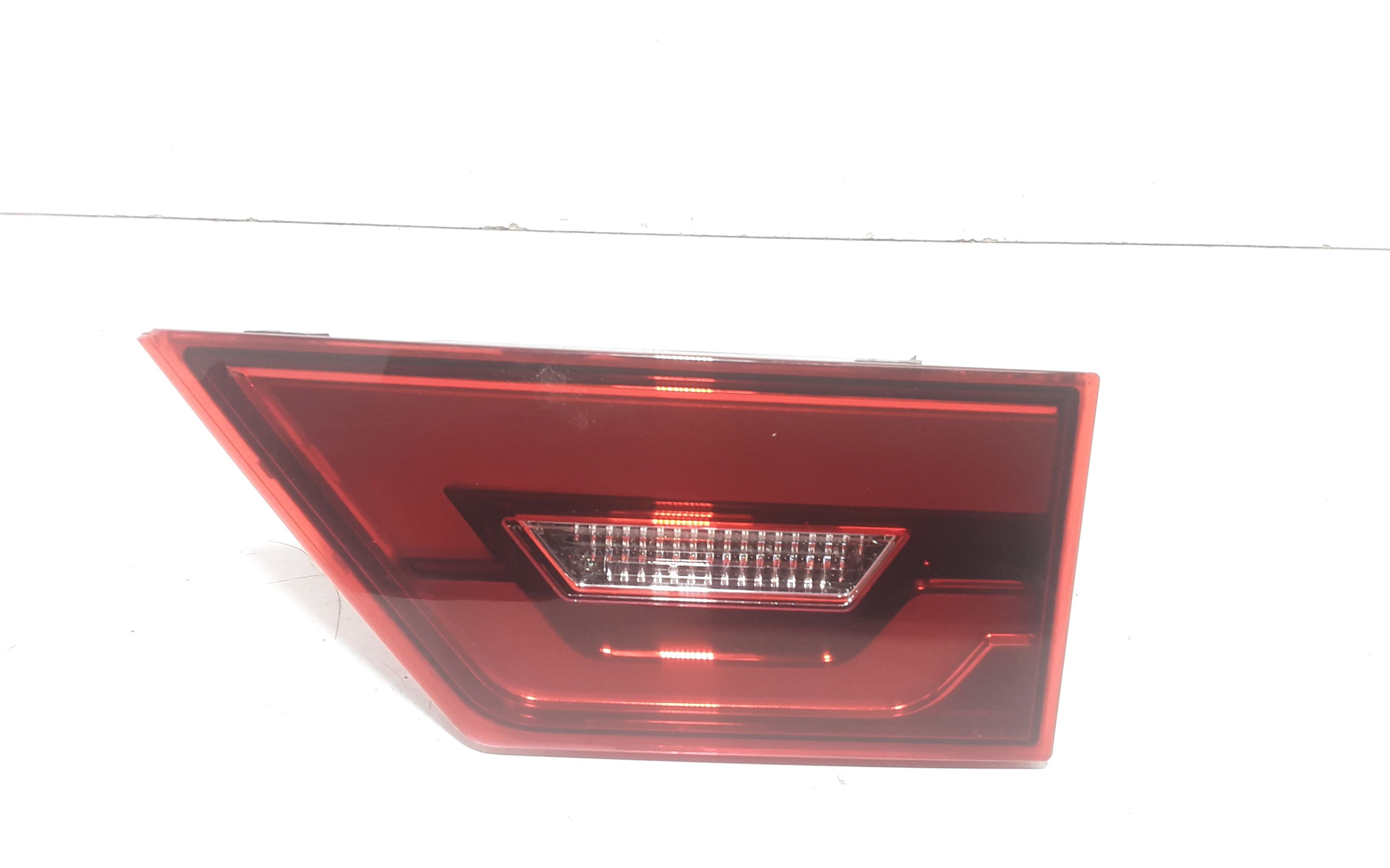 Fanale Post. Parte Int. Destro J9C5255 Usato