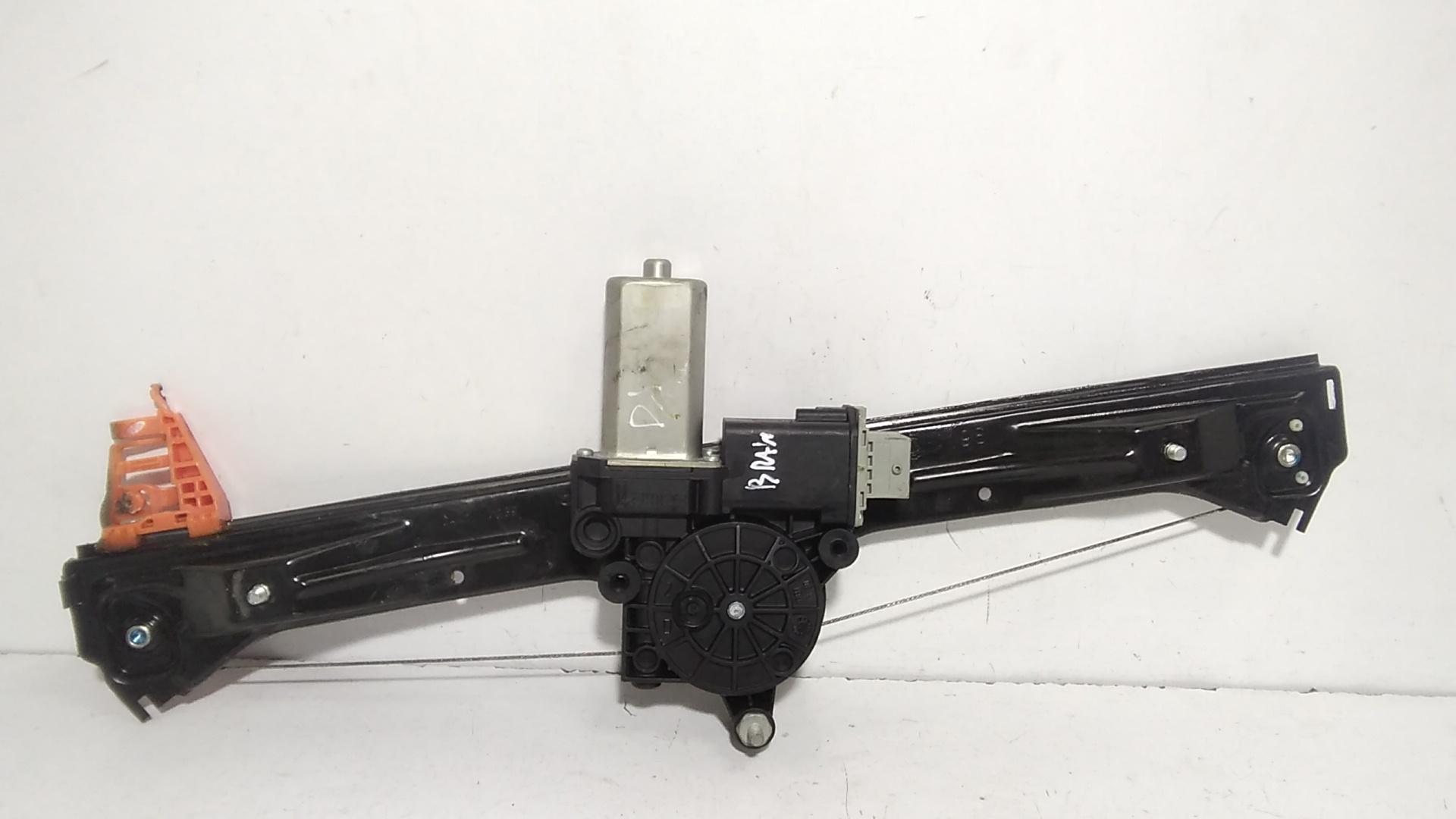 Alzacristallo Porta Ant. Destro Usato