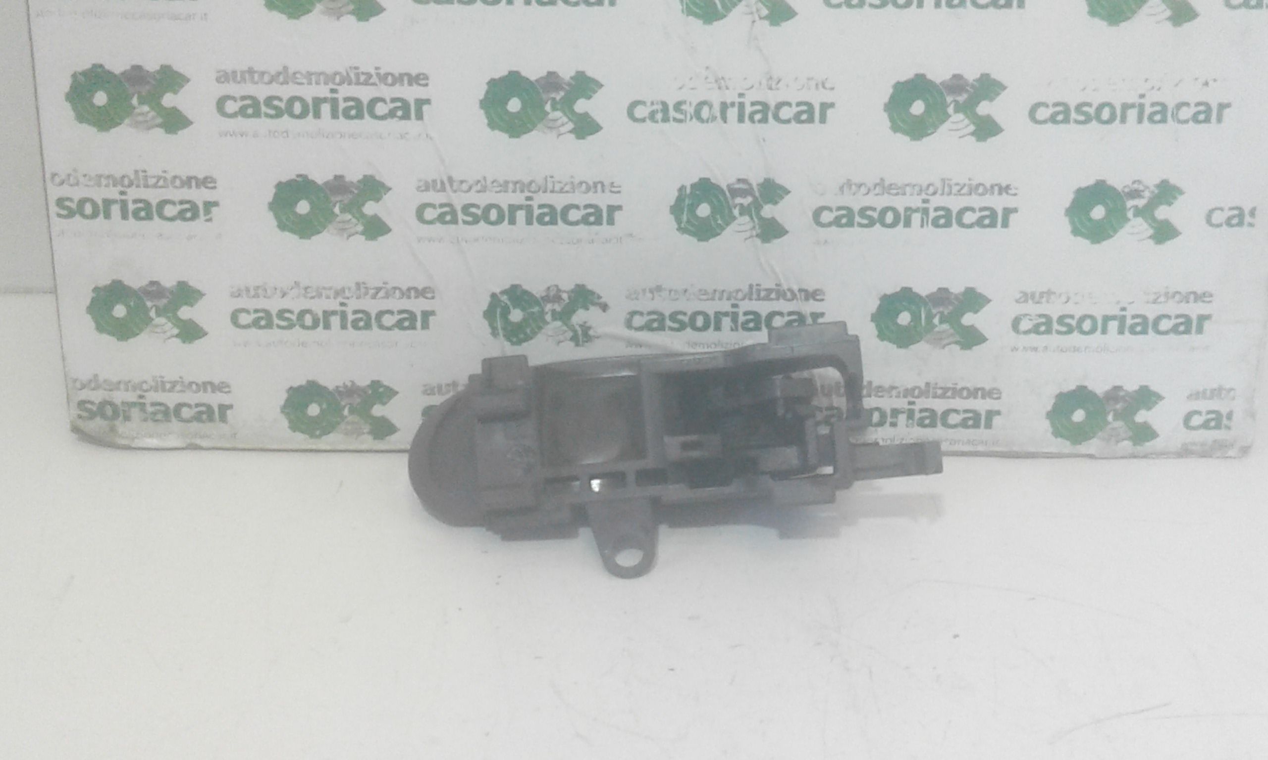 Maniglia Int. Apertura Porta Post. Destro 692050D060B2 Usato
