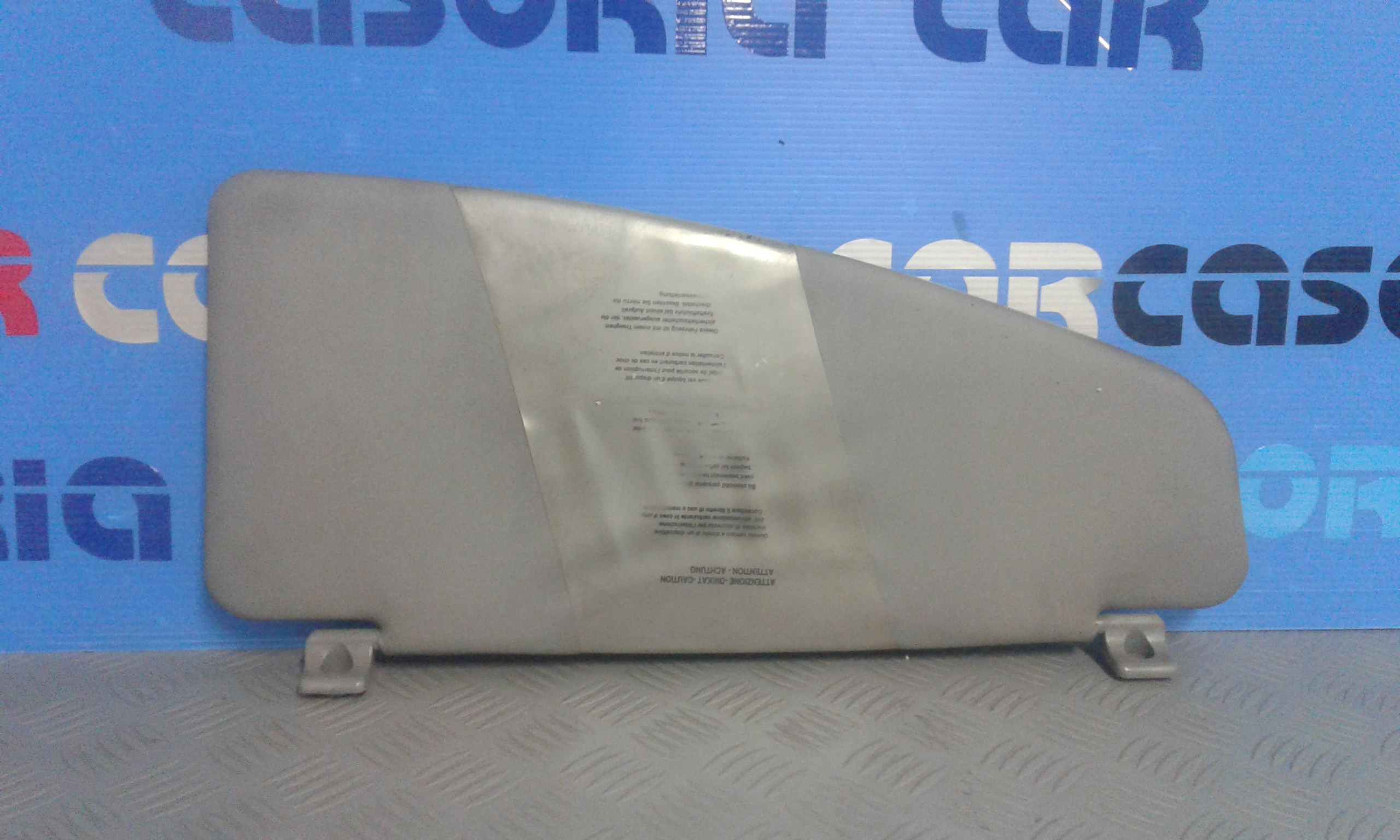 Aletta Parasole Parabrezza Sinistro 735294018 Usato