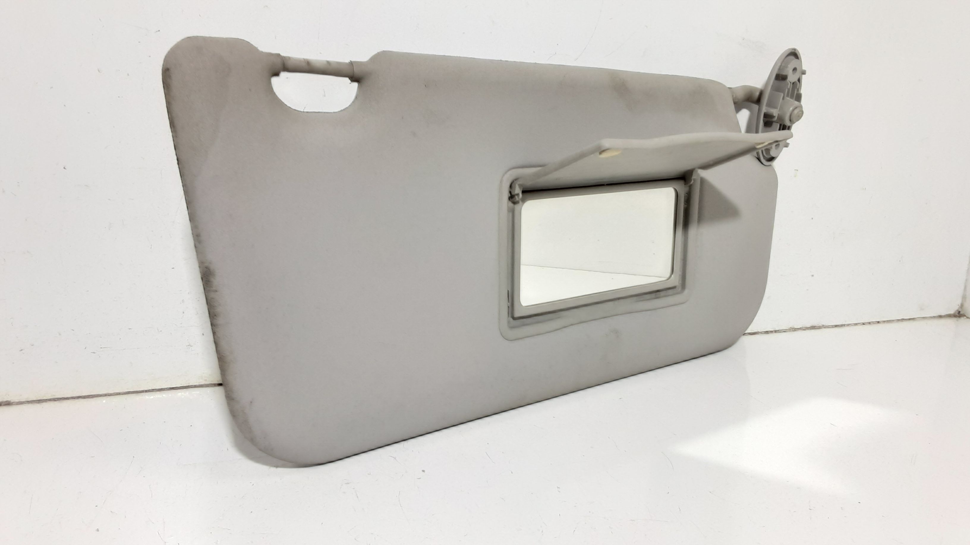 Aletta Parasole Parabrezza Destro 1222069 Usato