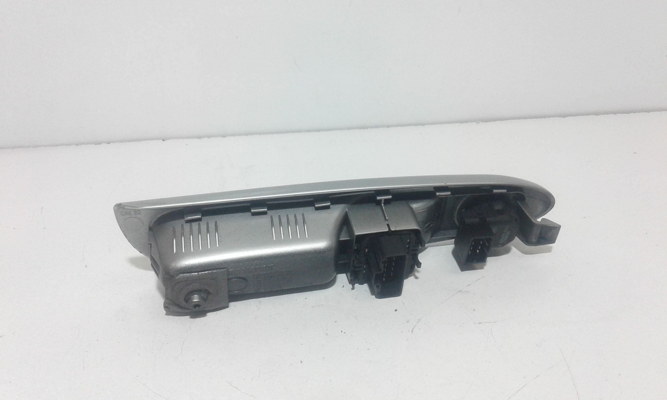 Interruttore Alzacristalli Porta Ant. Sinistro Usato