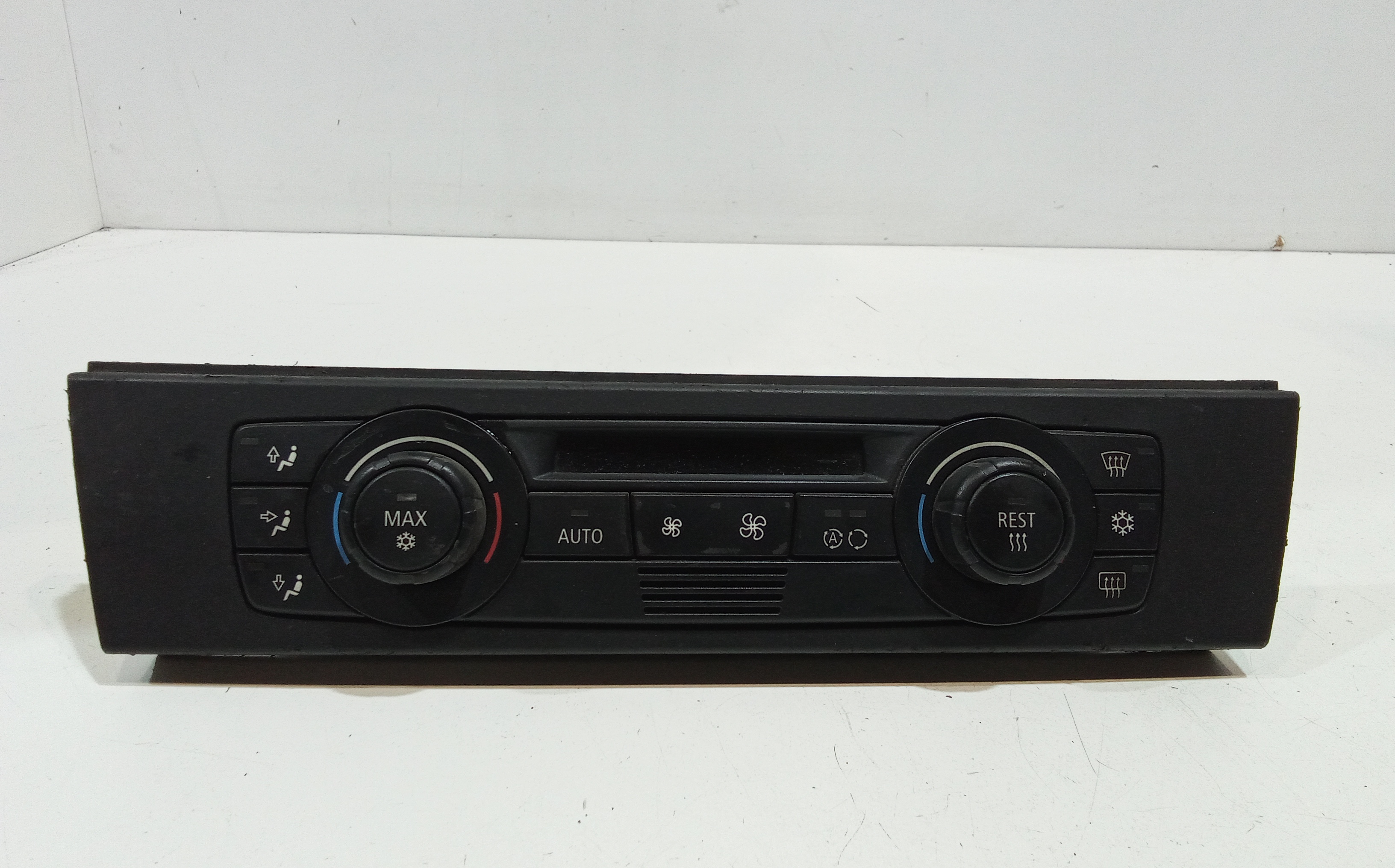 Blocco Comando Climatizzazione 64119190922 Usato