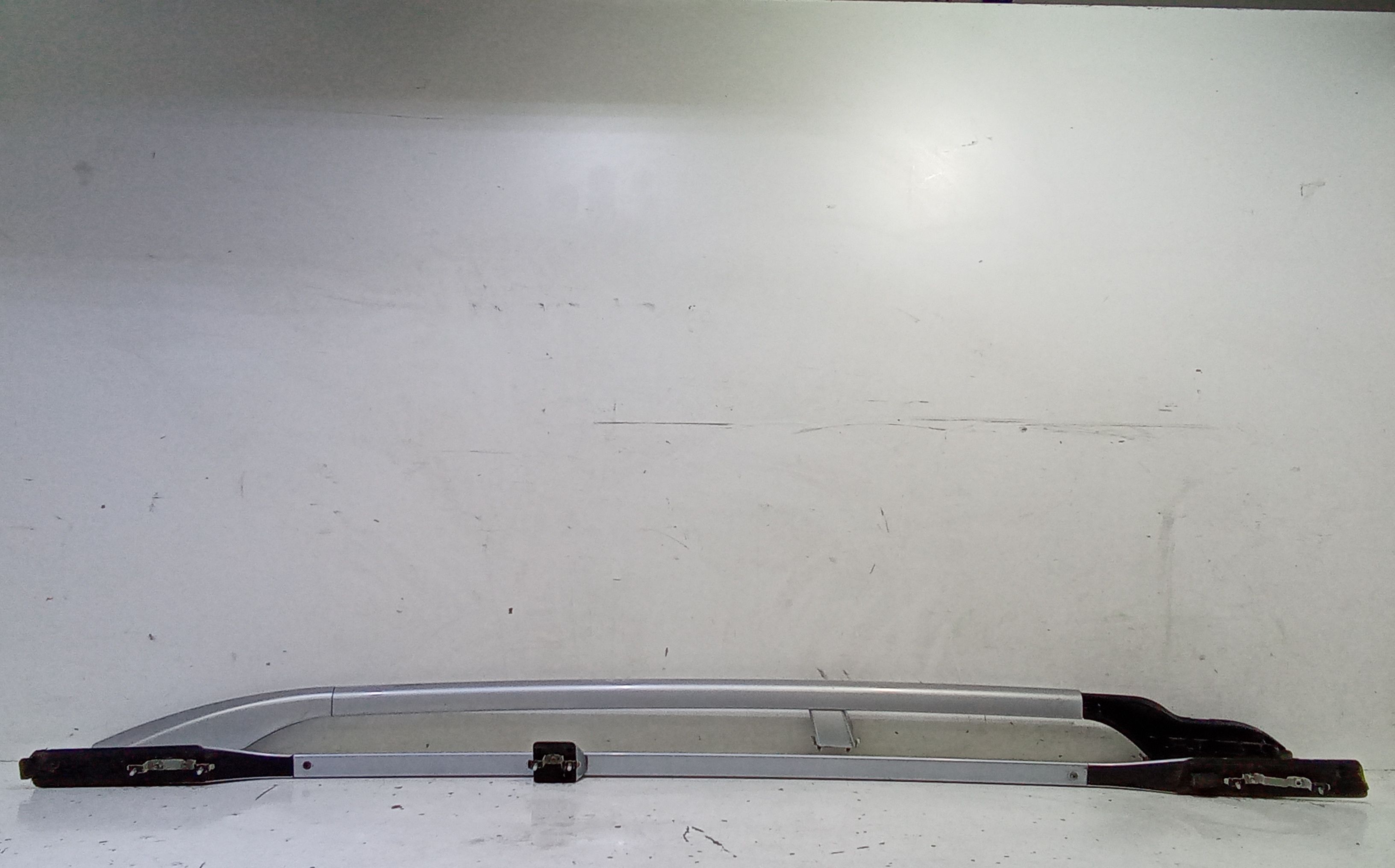 Barre Portatutto Per Mancorrente Tetto Destro + Barre Portatutto Per Mancorrente Tetto Sinistro Usato
