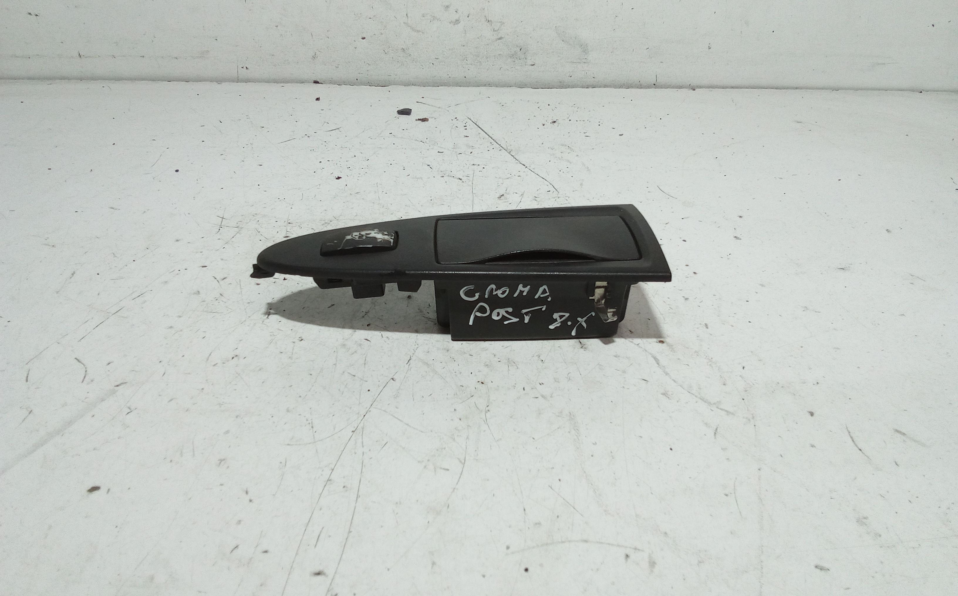 Interruttore Alzacristalli Porta Post. Destro 735398866 Usato