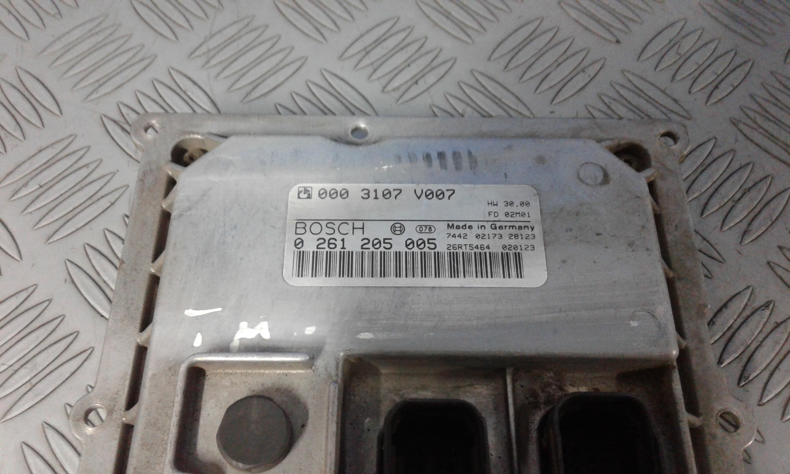 Centralina Iniezione Q0003107V007000000 Usato