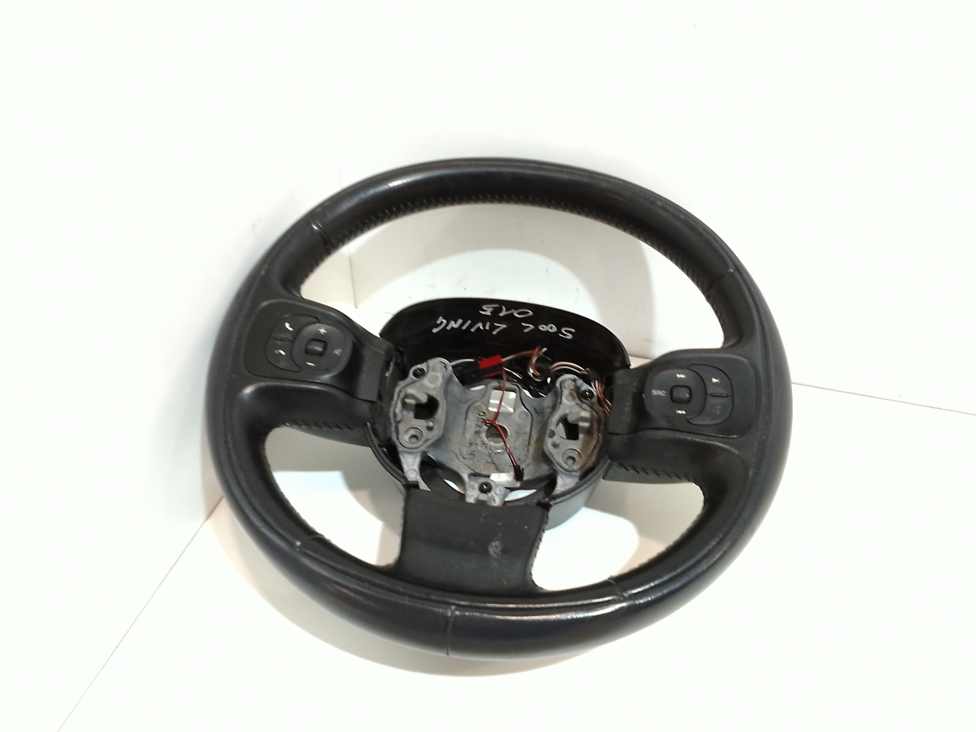 Volante 735560361 Usato