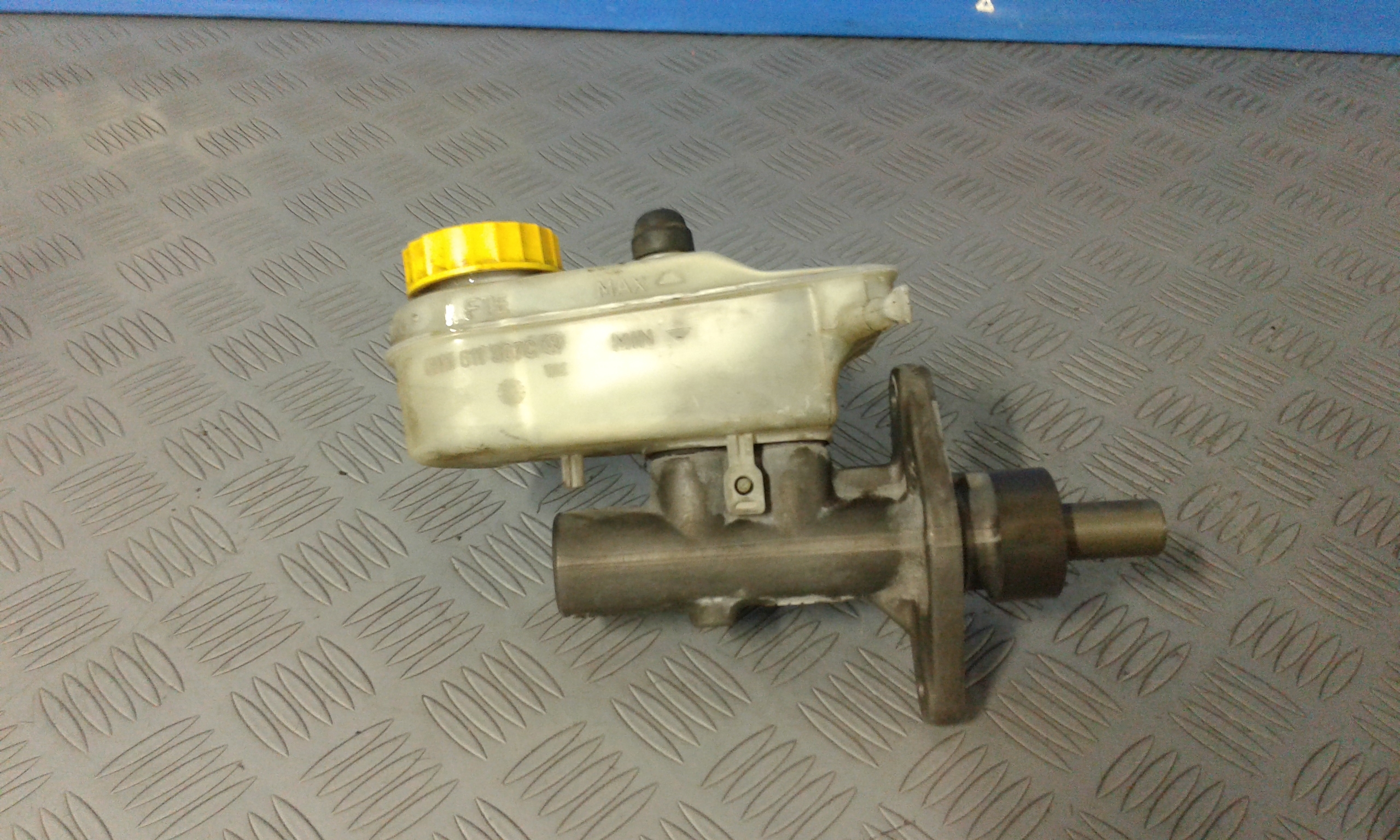 Pompa Comando Freni 357611019 Usato