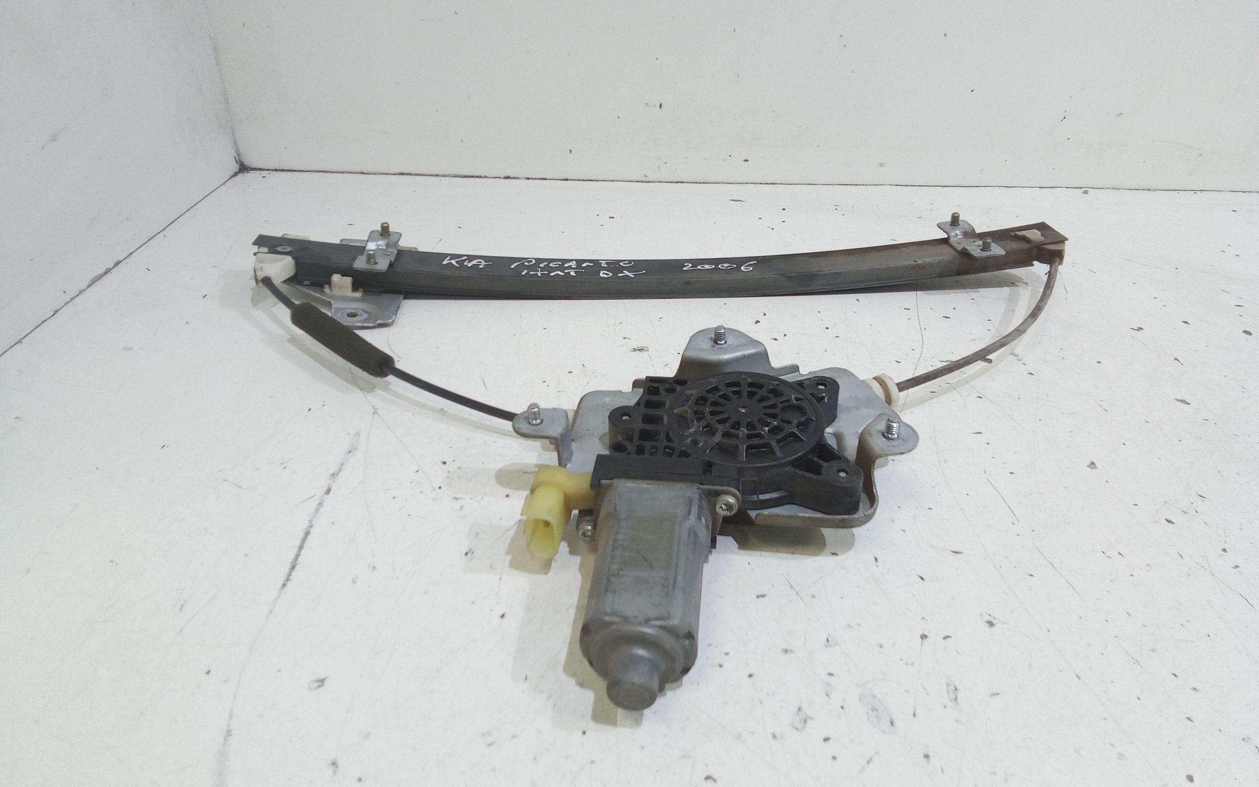 Alzacristallo Porta Ant. Destro 8240207000 Usato