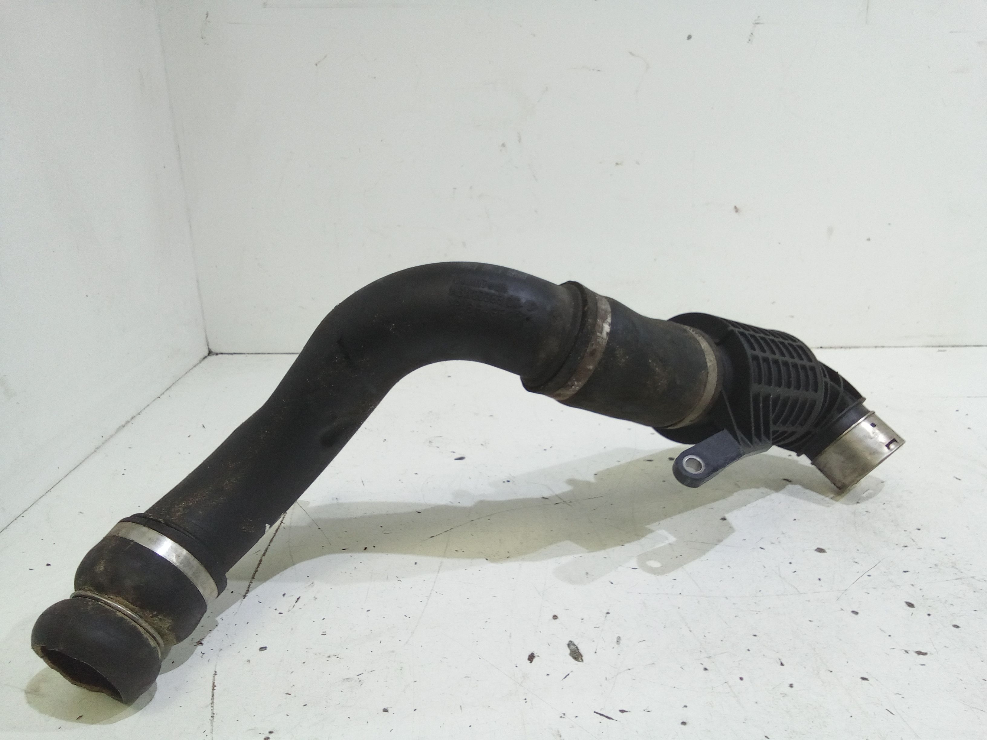 Tubo Entrata Scambiatore Aria/aria 13718655836 Usato